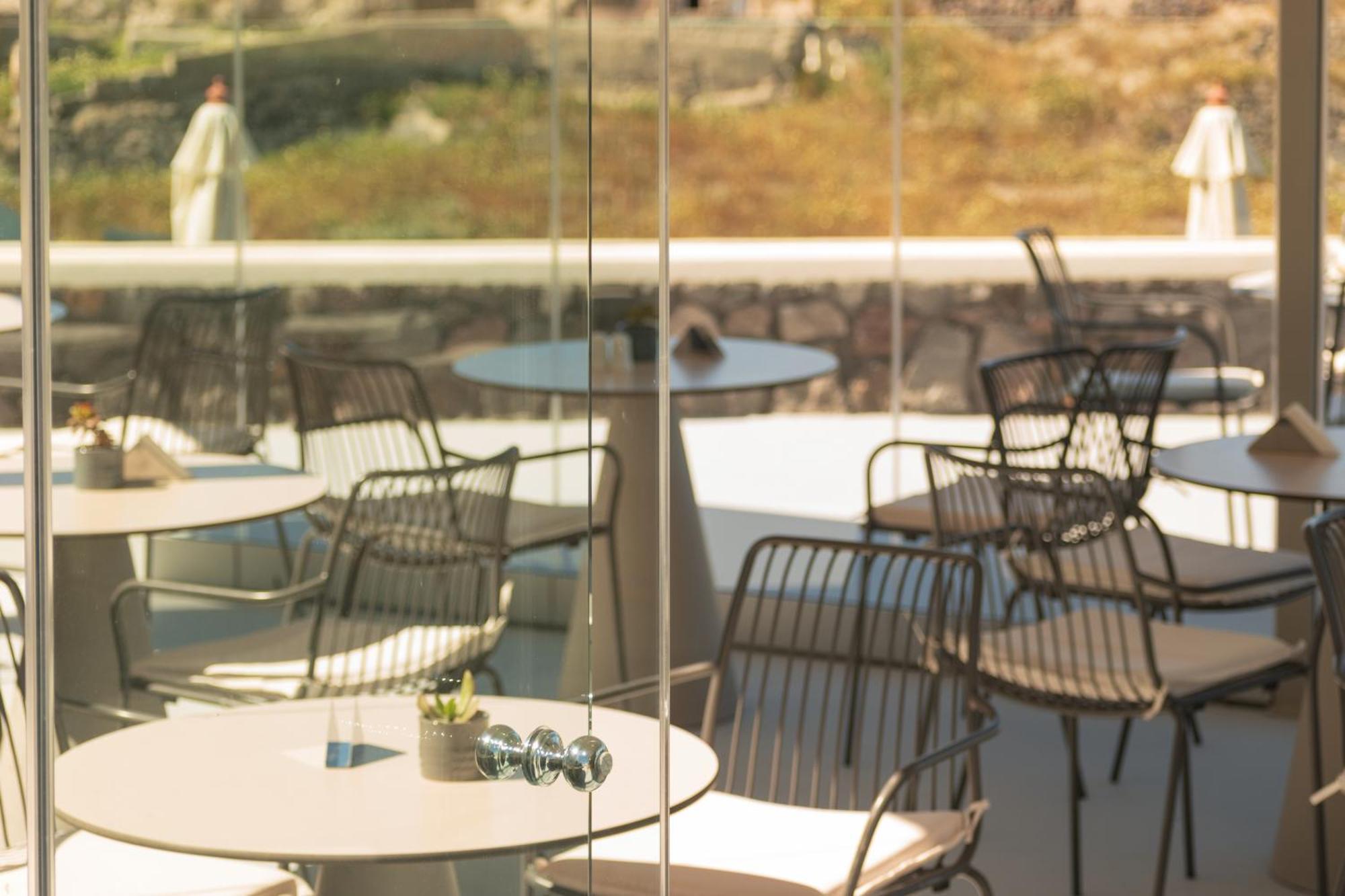 Adorno 3* Oia (Santorini)