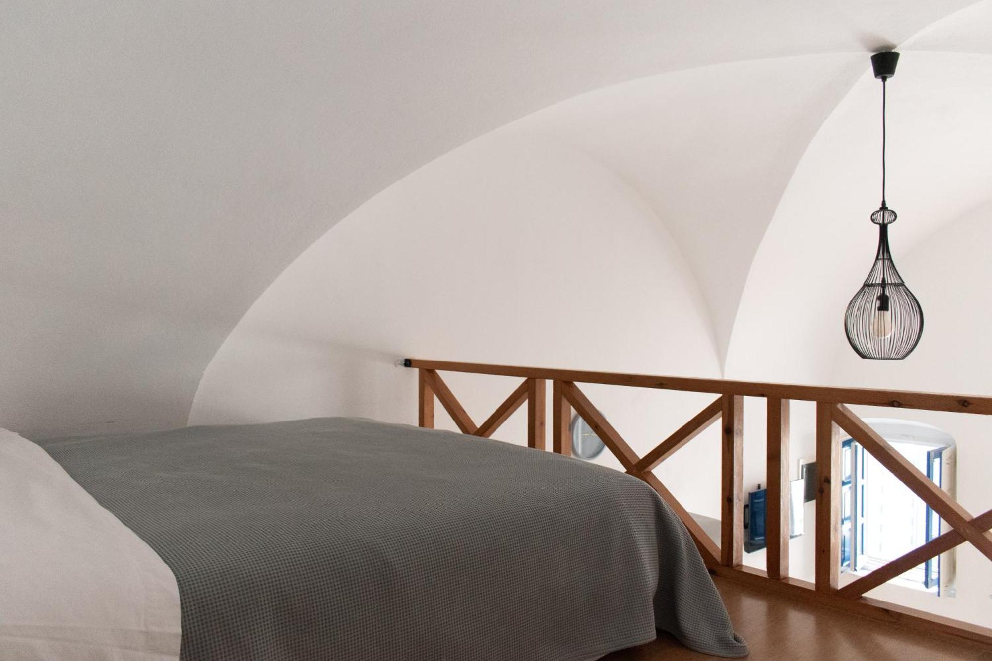 Arcadoia House *