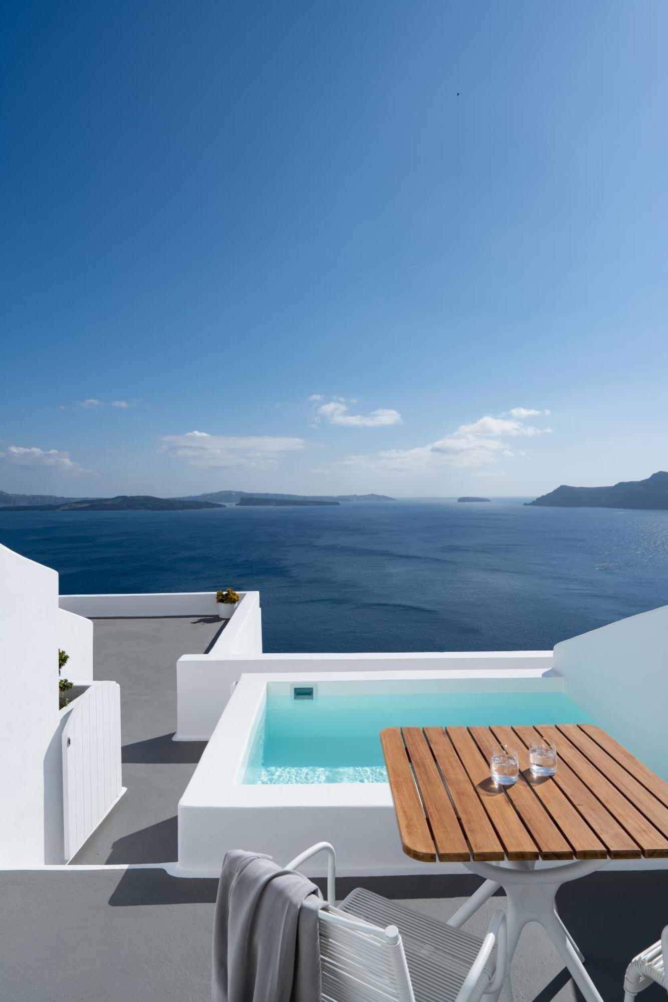 Katikies Santorini - The Leading Of The World Hotel 4*
