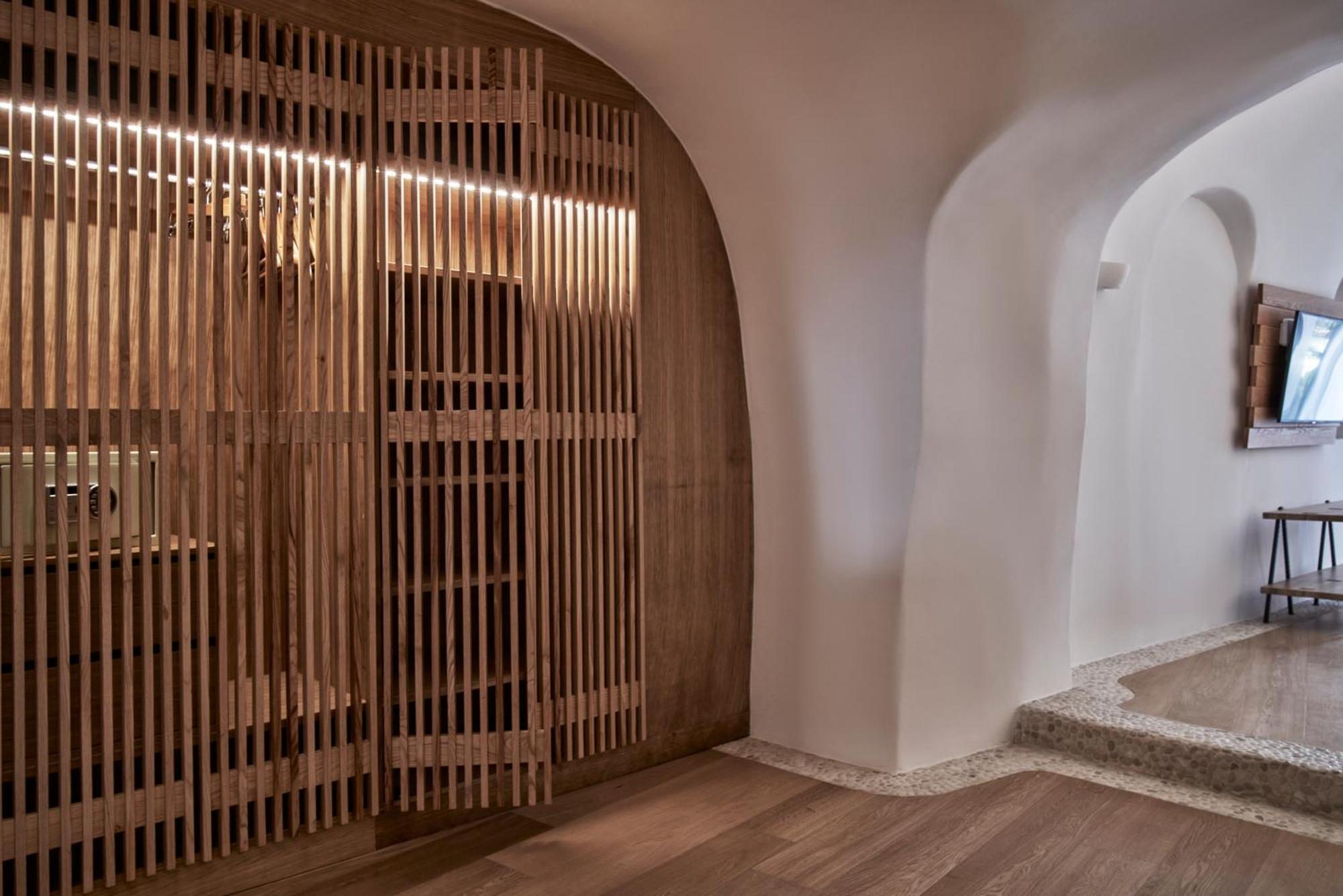 Katikies Kirini Santorini - The Leading Of The World Hotel