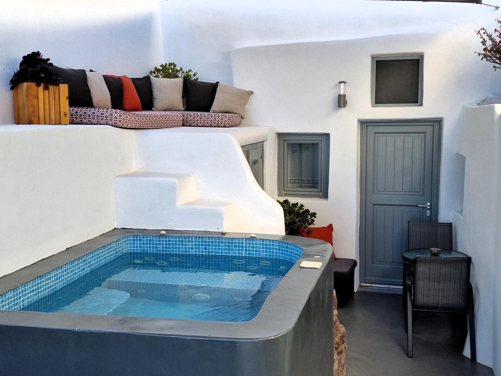 Villa Aqua & Terra Traditional Cave Oia (Santorini)