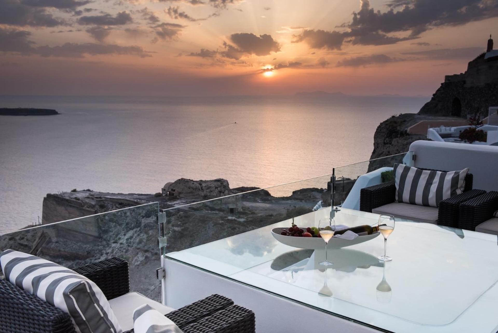 Hyperion Oia (Santorini)