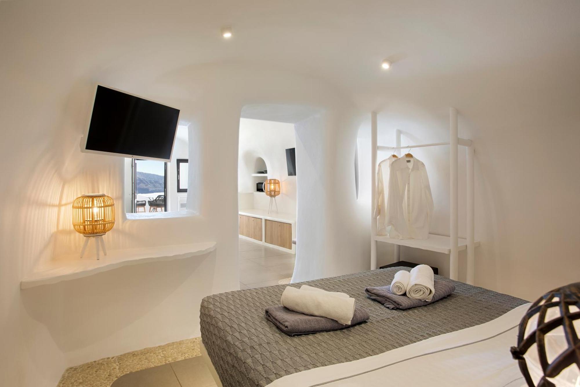 Angle Cavehouse *