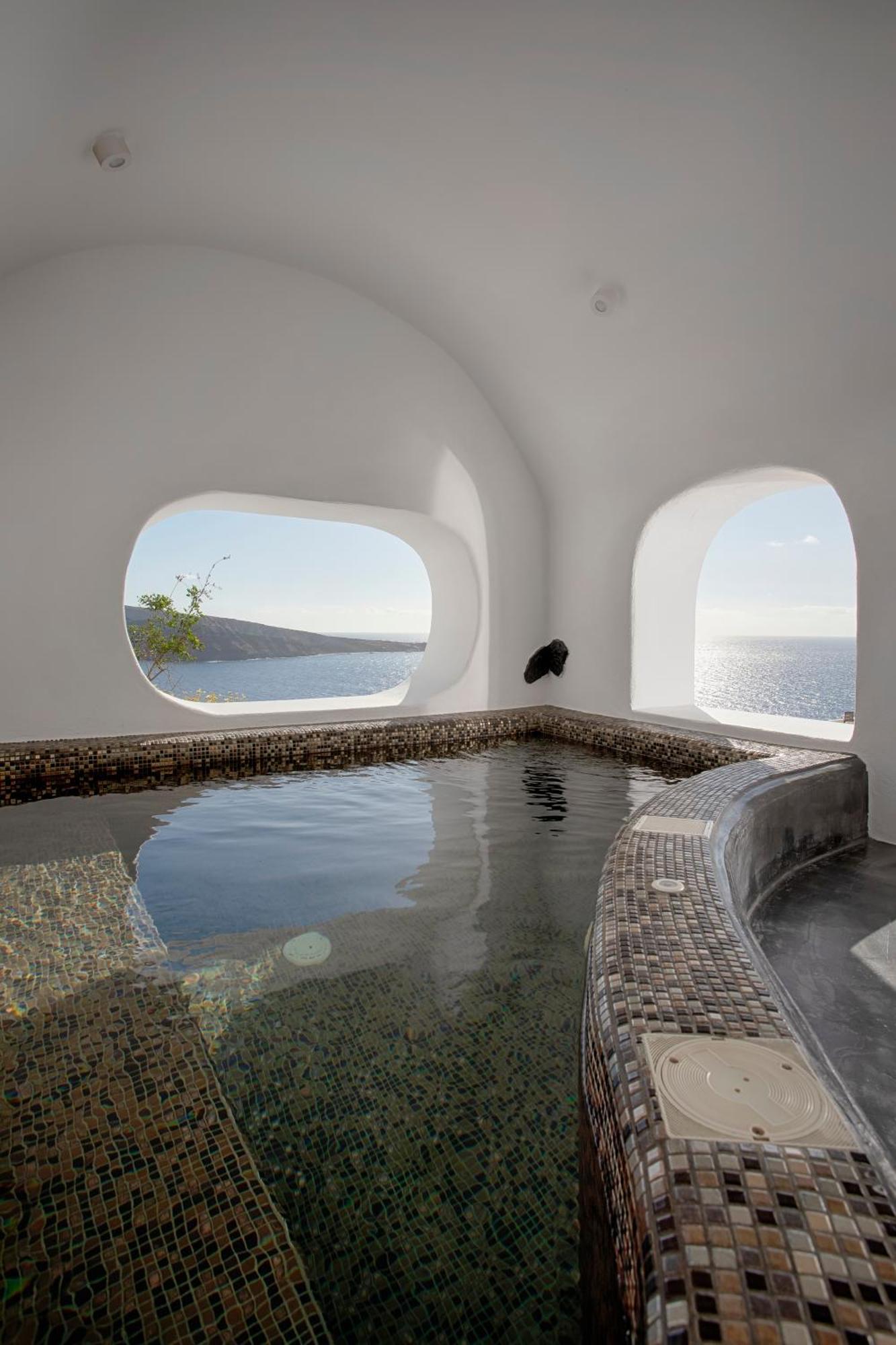 Angle Cavehouse Holiday home Oia (Santorini)