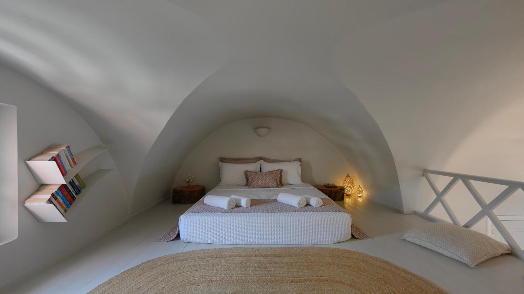 Villa Michelangelo Oia (Santorini)