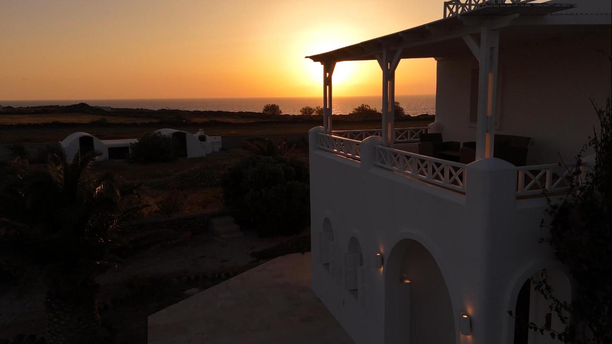 Sunset Luxury Villa Ia