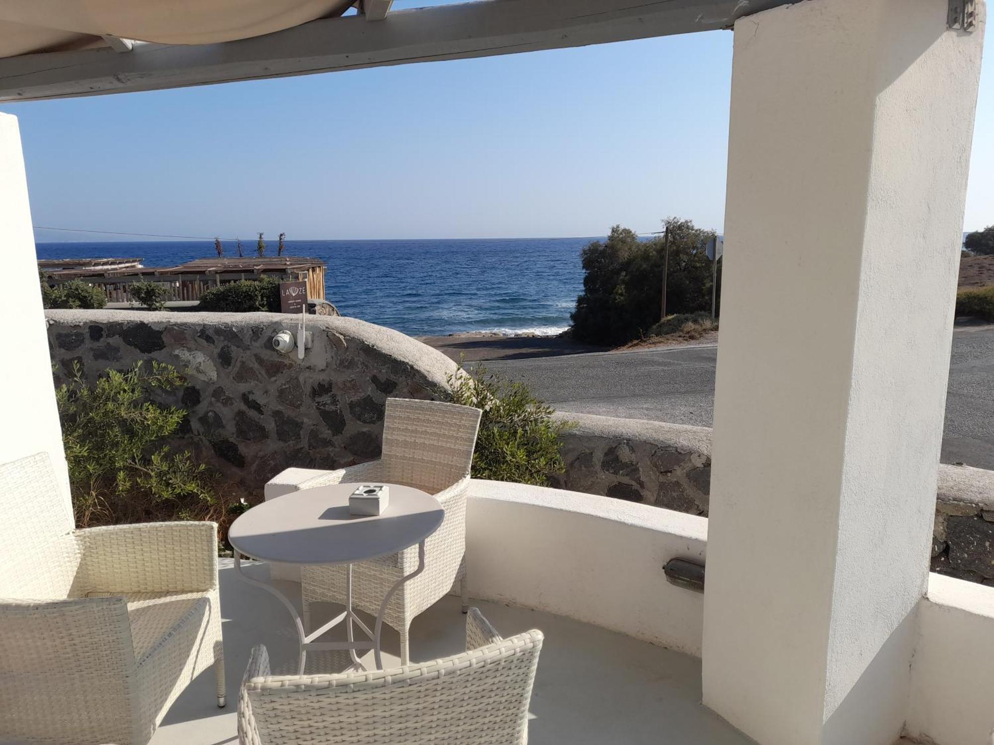 Sea Paradise - Seaside & Private Jacuzzi Holiday home Oia (Santorini)