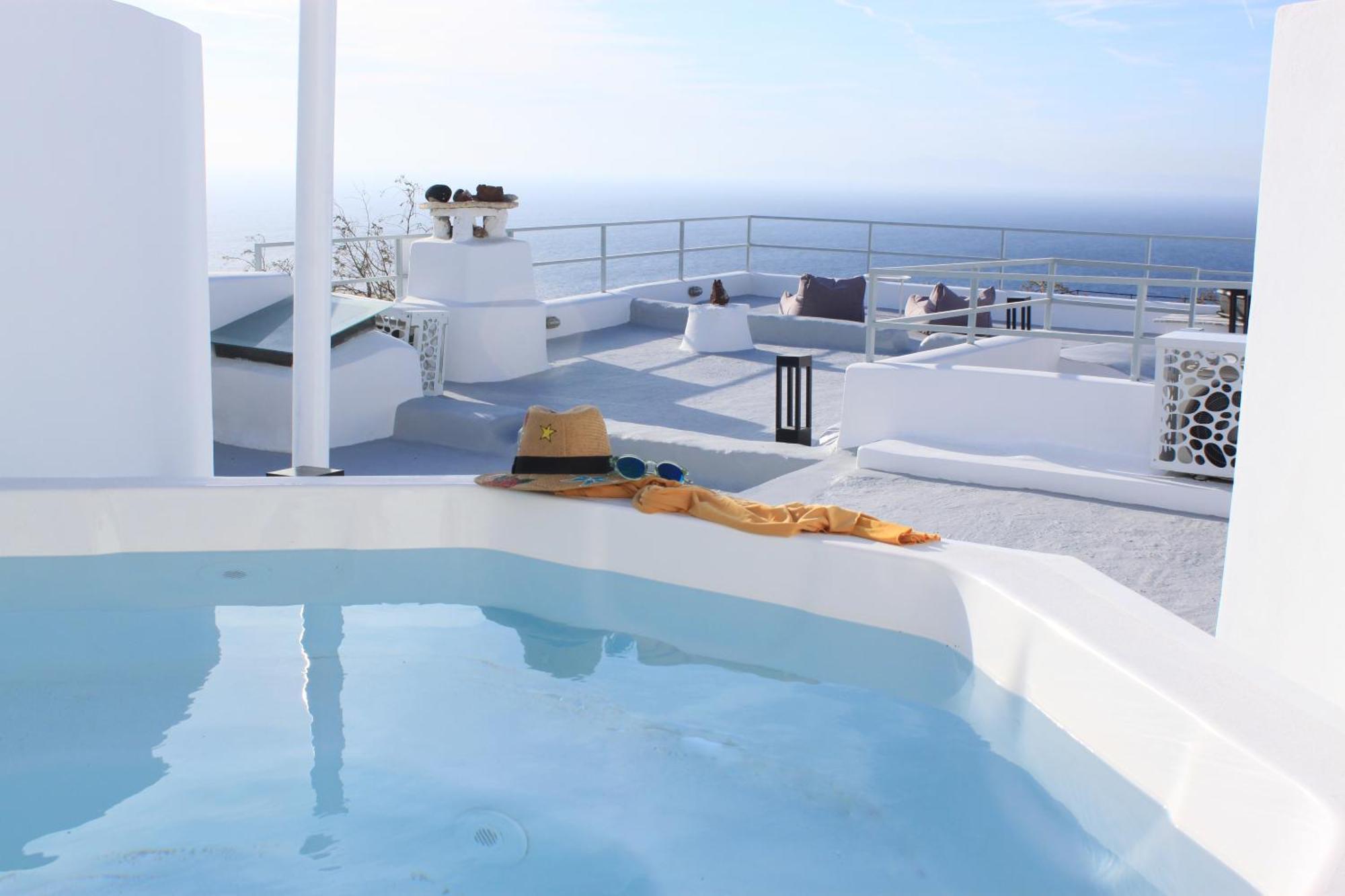 Aparthotel Outopoia Cave Oia (Santorini)