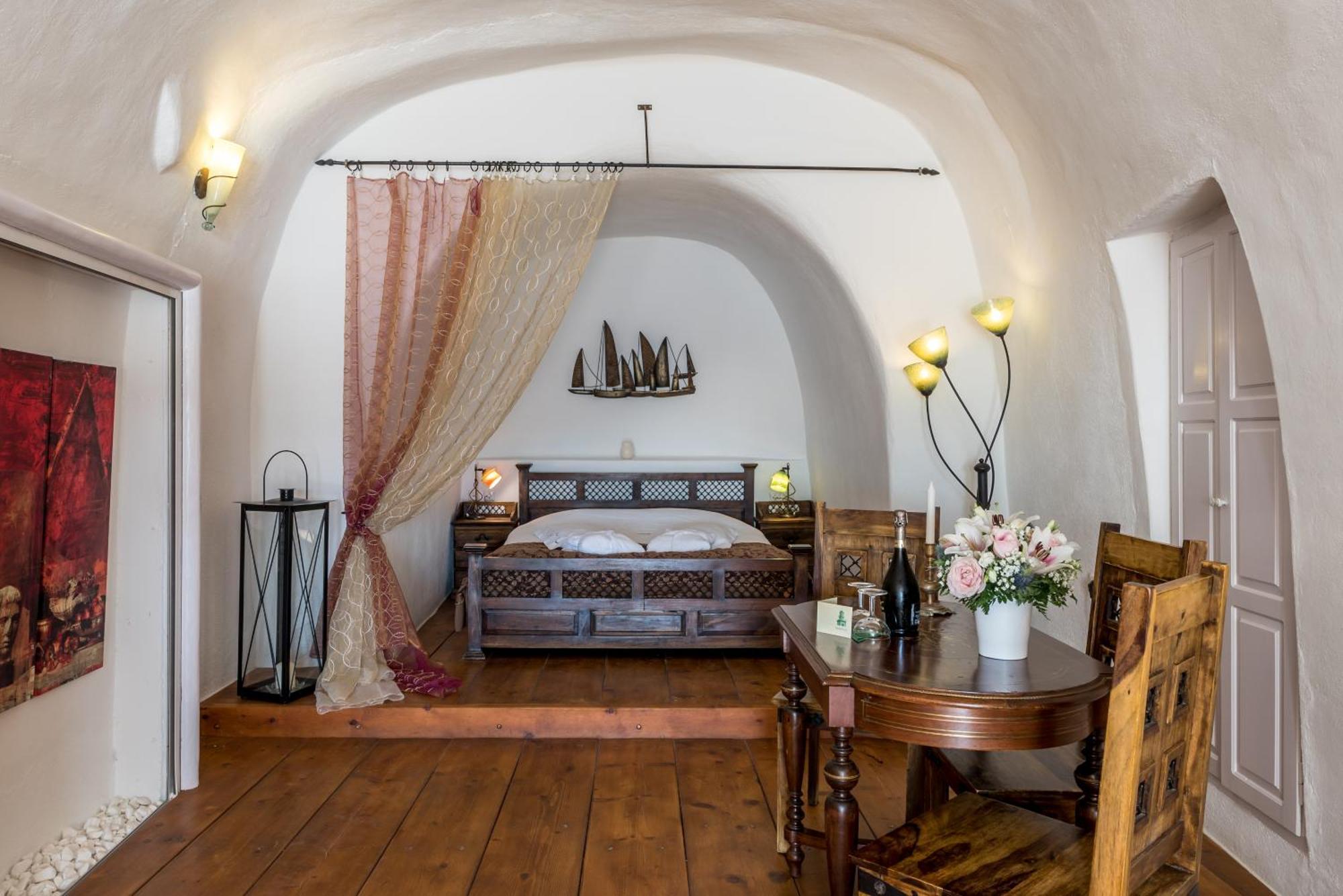 Fanari Hotel 4*