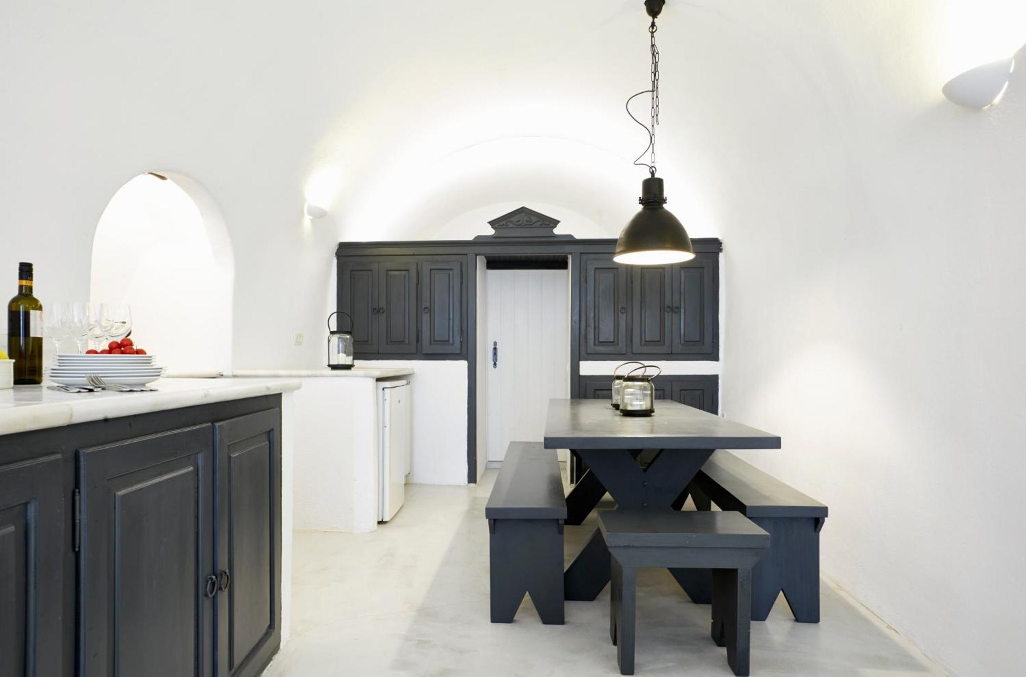 Atrina Canava 1894 4* Oia (Santorini)