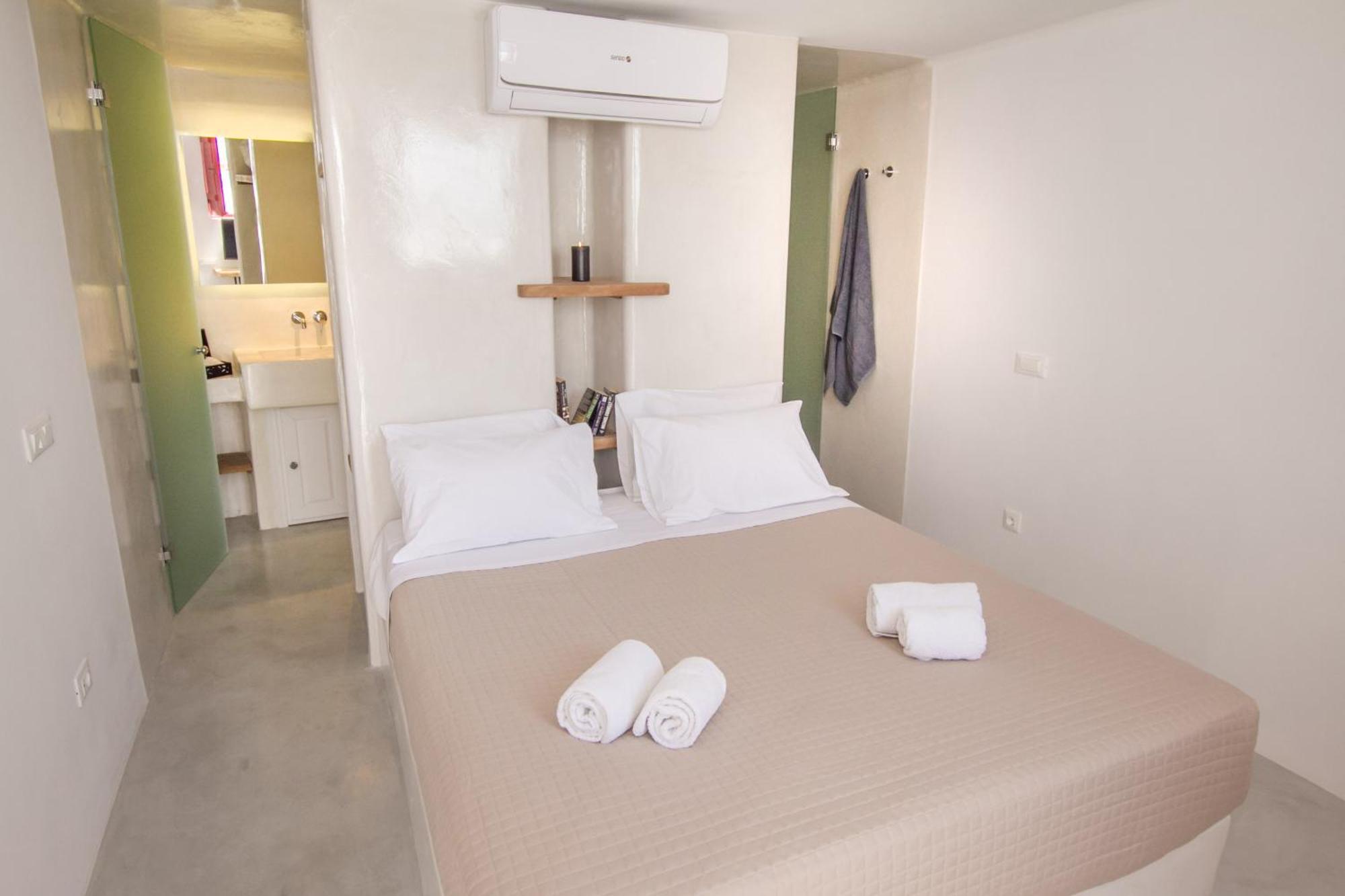 Villa Hector Cave House *