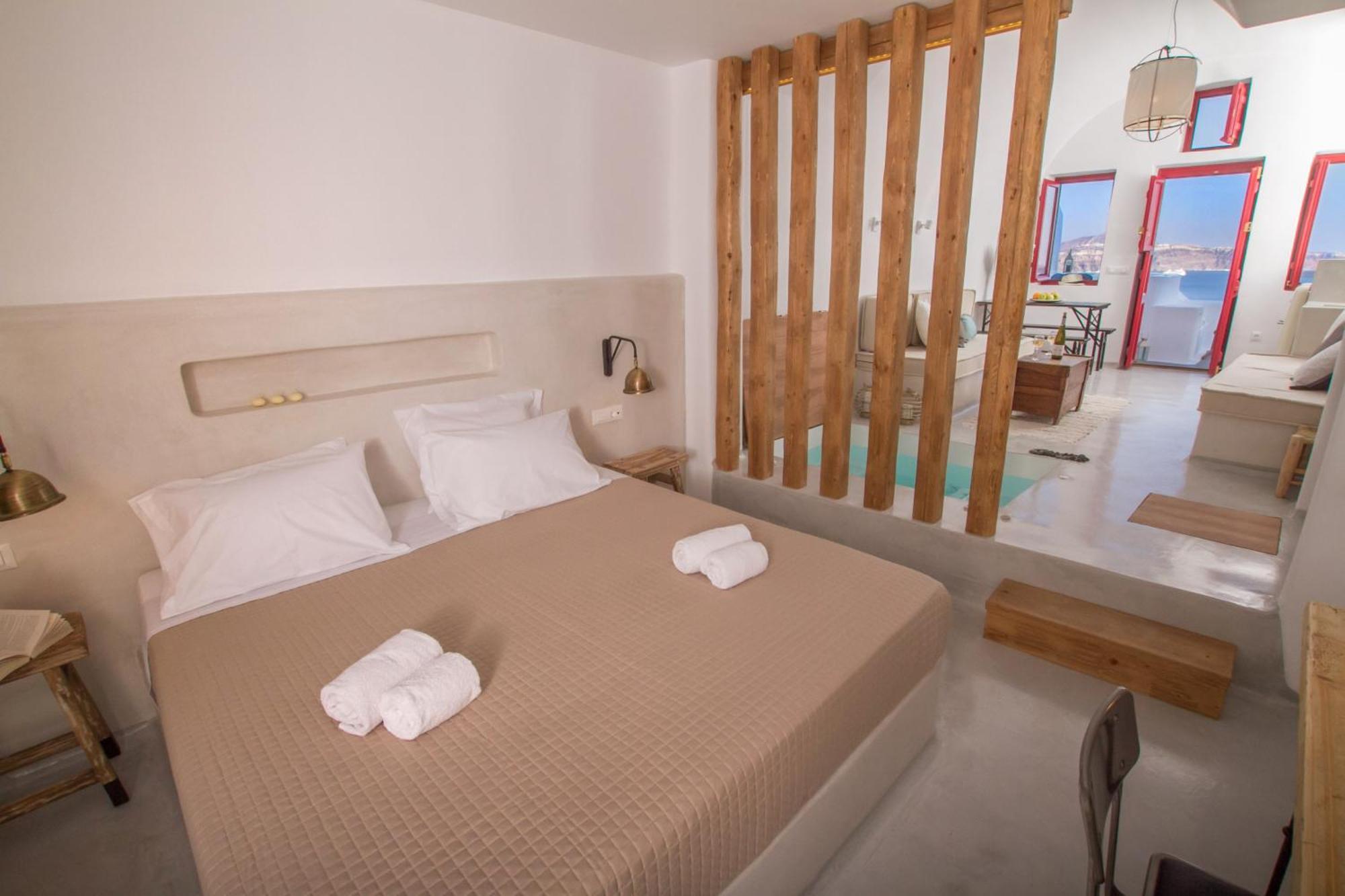 Hector Cave House Oia (Santorini)