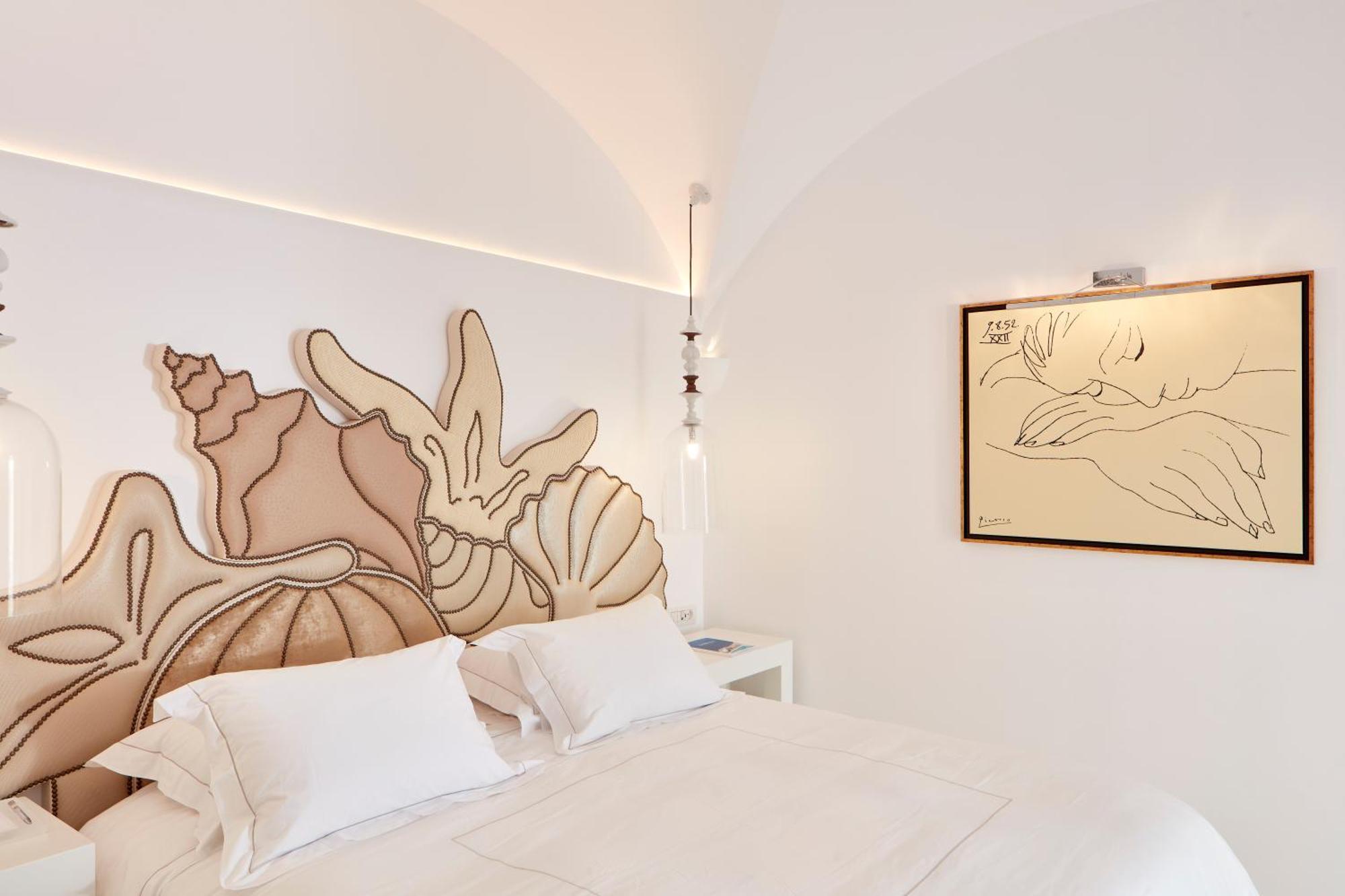 Hotel Canaves Sunday Oia (Santorini)