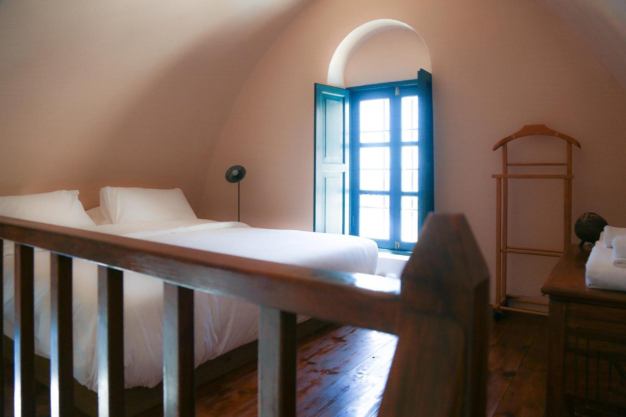 Vineyart Homes Oia (Santorini)