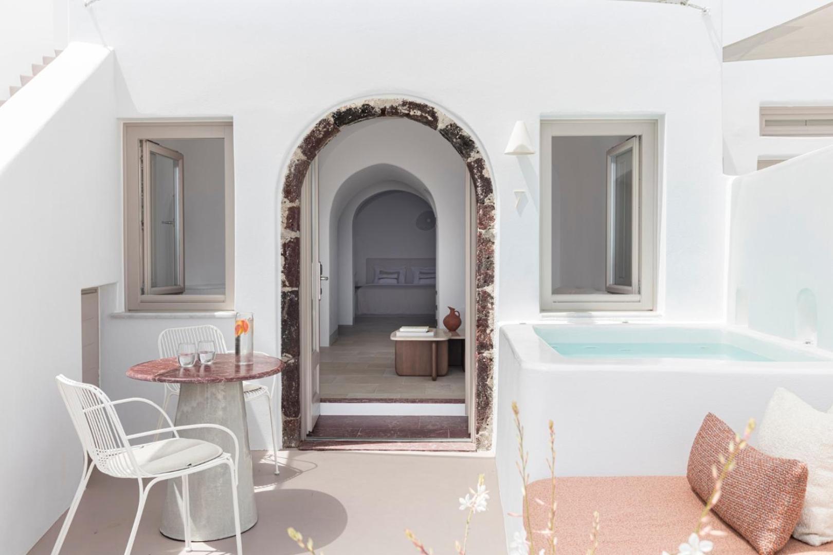 Canaves Ena - Small Luxury Of The World Oia (Santorini)