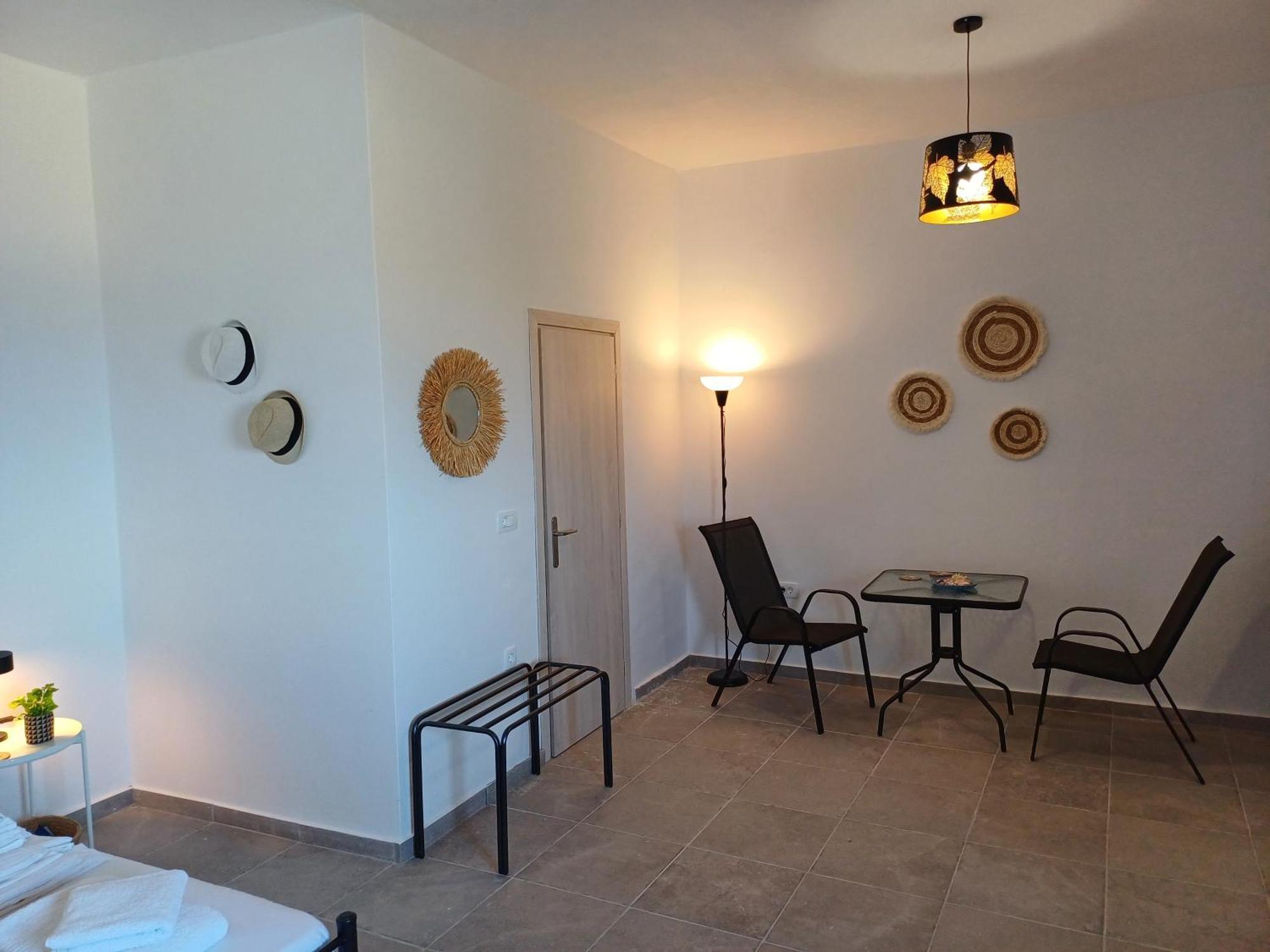 'nektarios' Cycladic House With Sunrise And Sea View!! * Oia (Santorini)