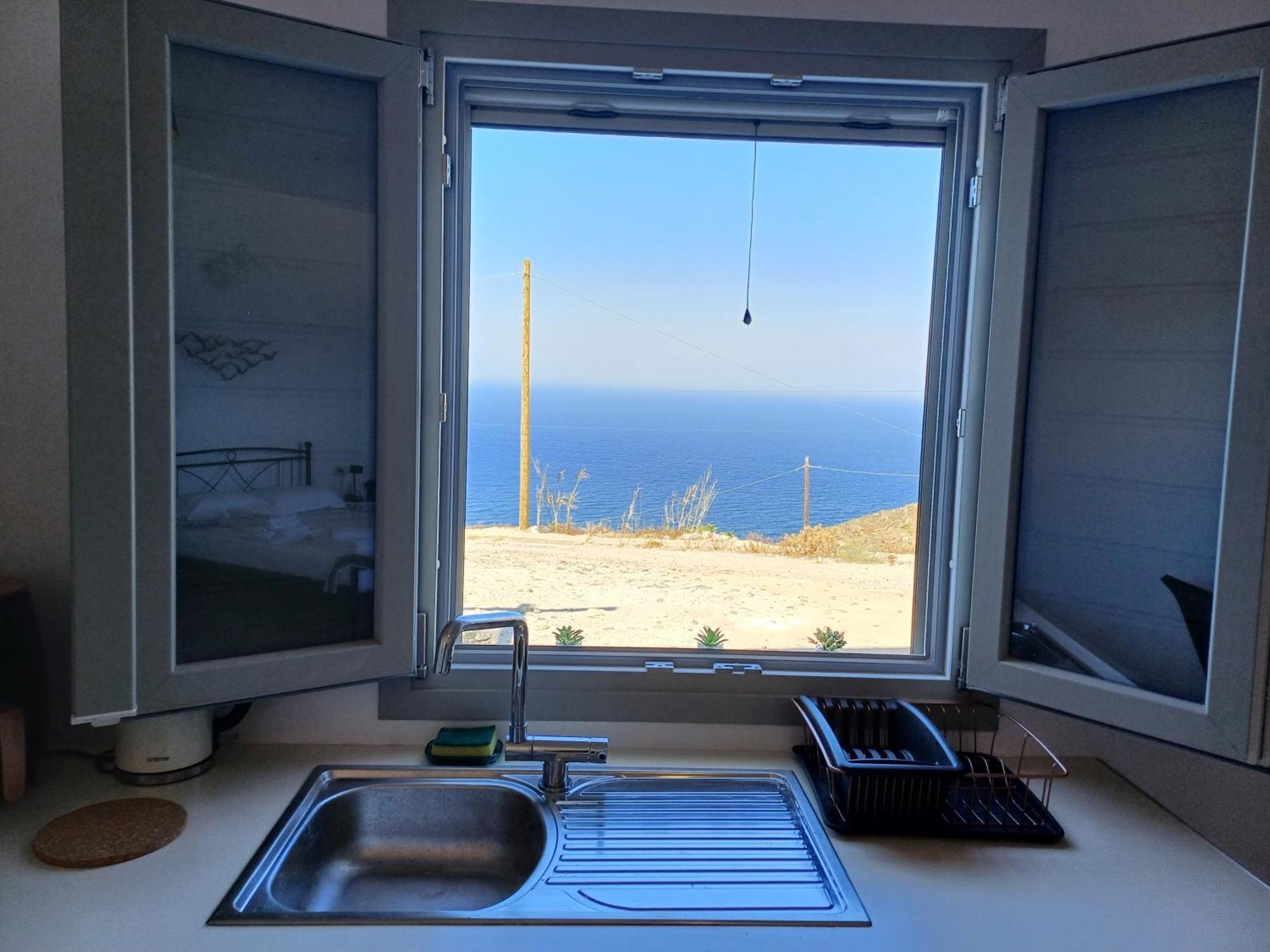 'nektarios' Cycladic House With Sunrise And Sea View!! Oia (Santorini)