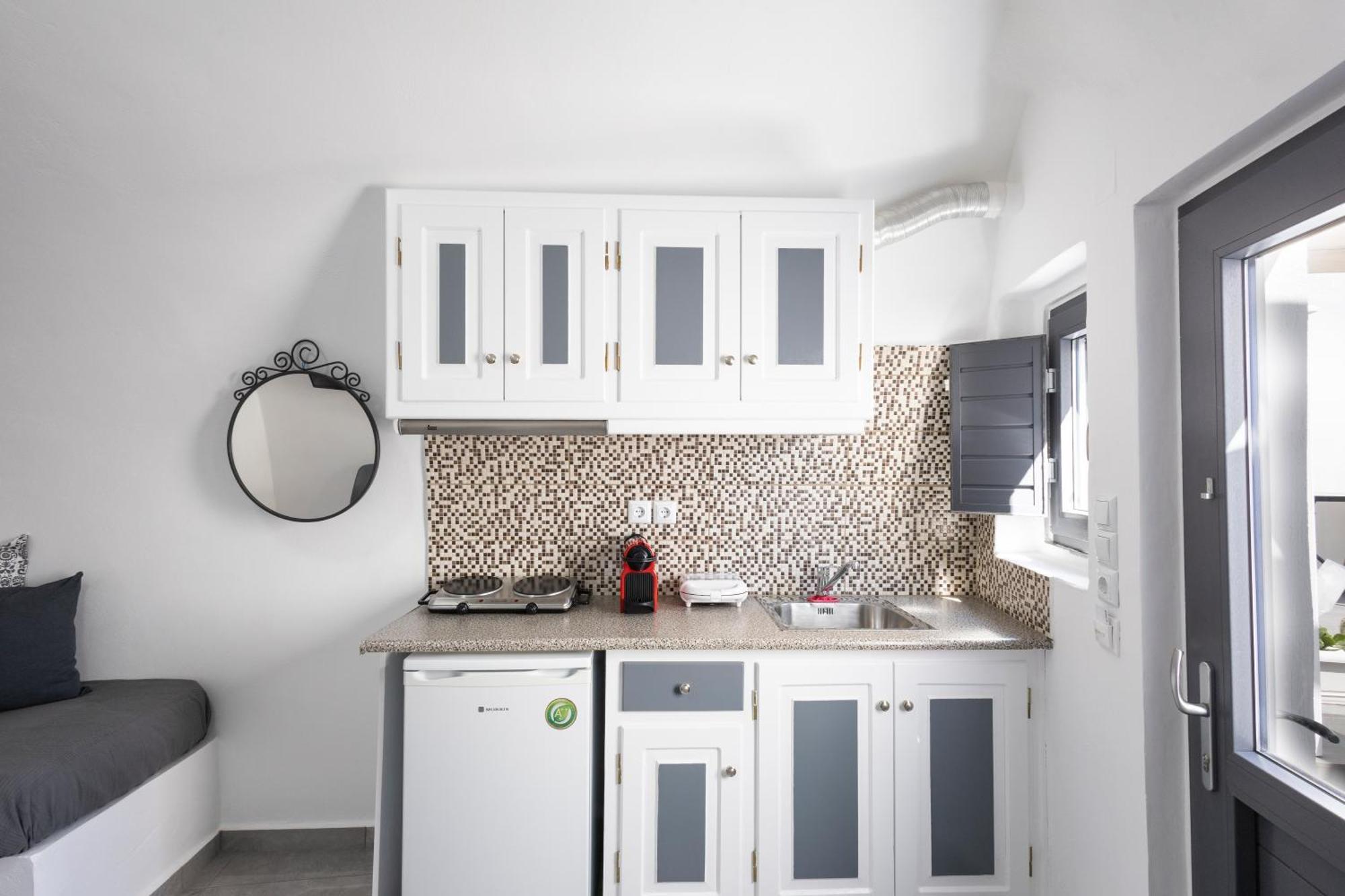 White Side Apartment Ia