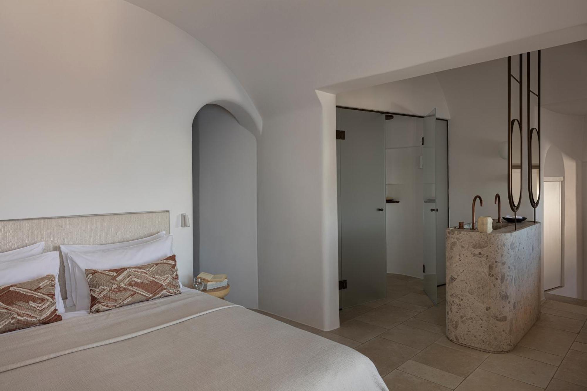 Canaves Ena - Small Luxury Of The World Oia (Santorini)