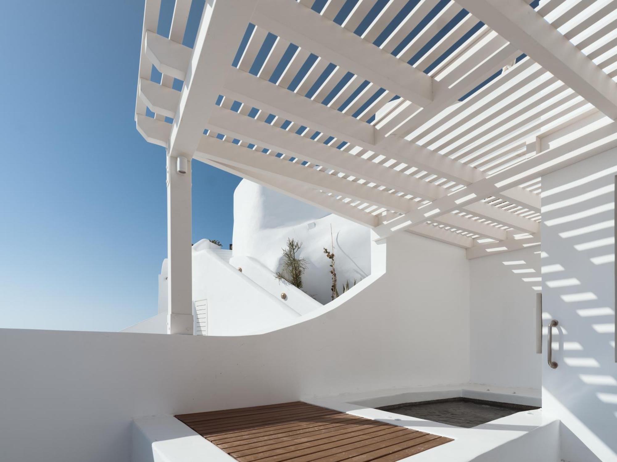 Hotel Ikies Santorini