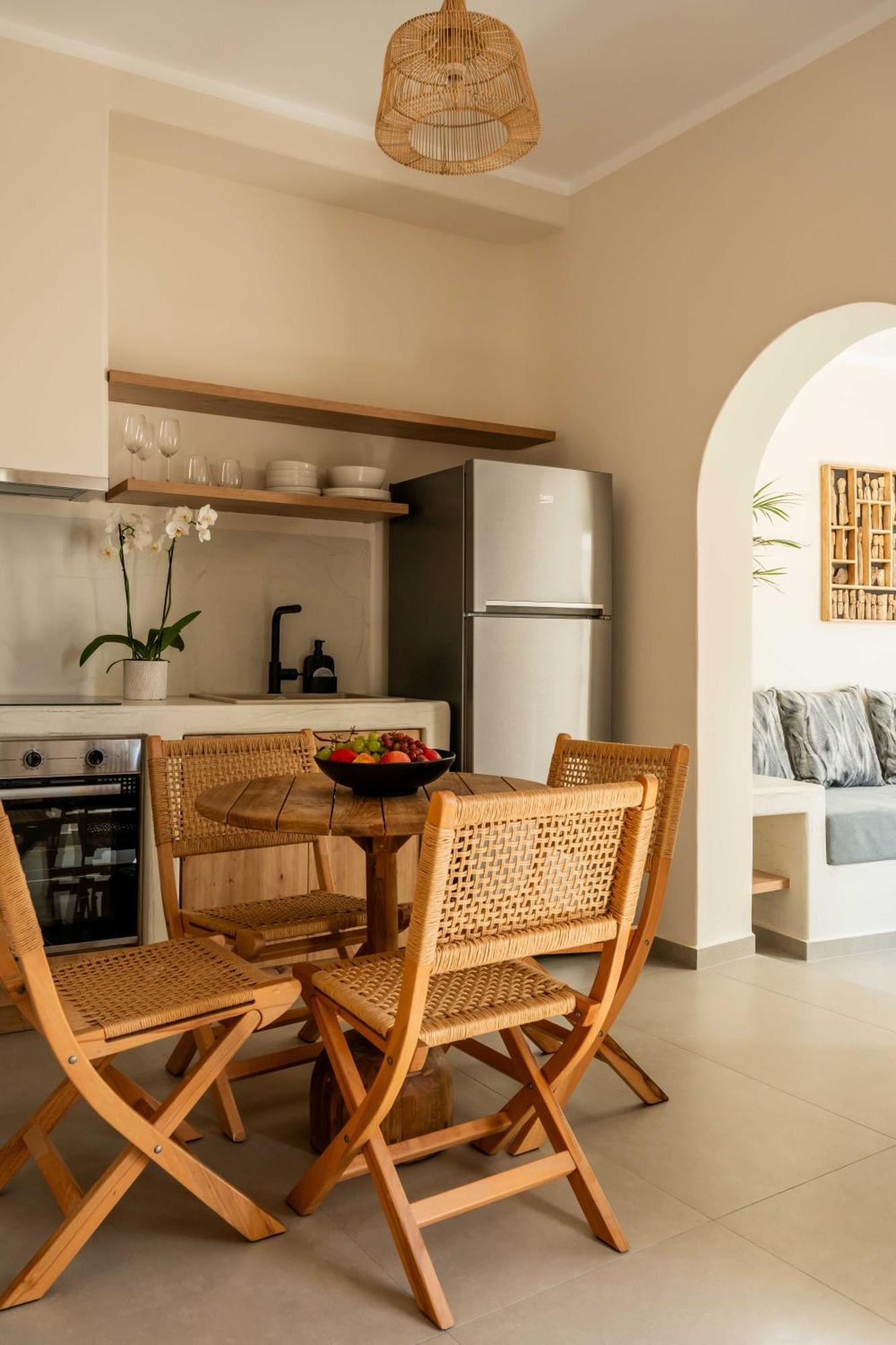 Phos Oia (Santorini)