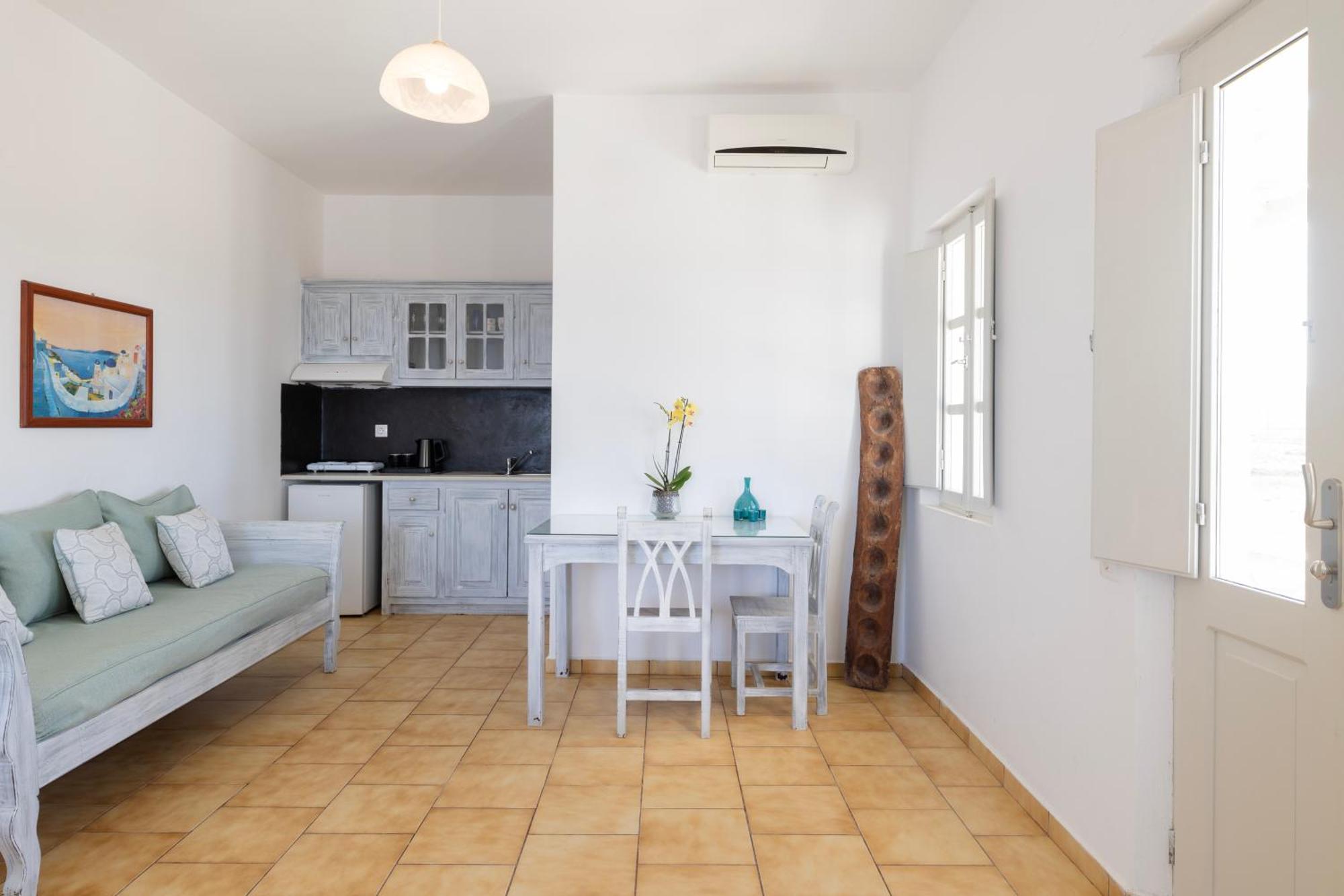 Apartment Vrachia &