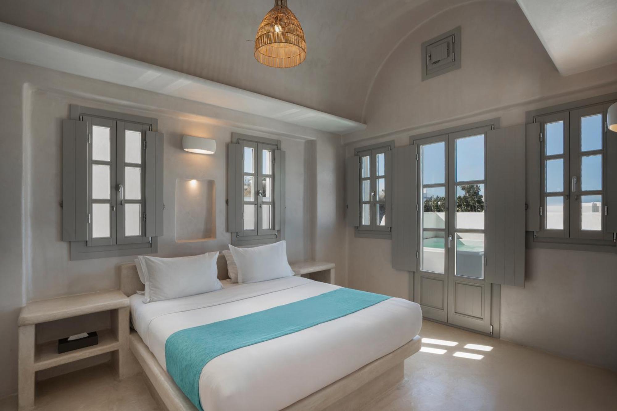 Danae Santorini 4*