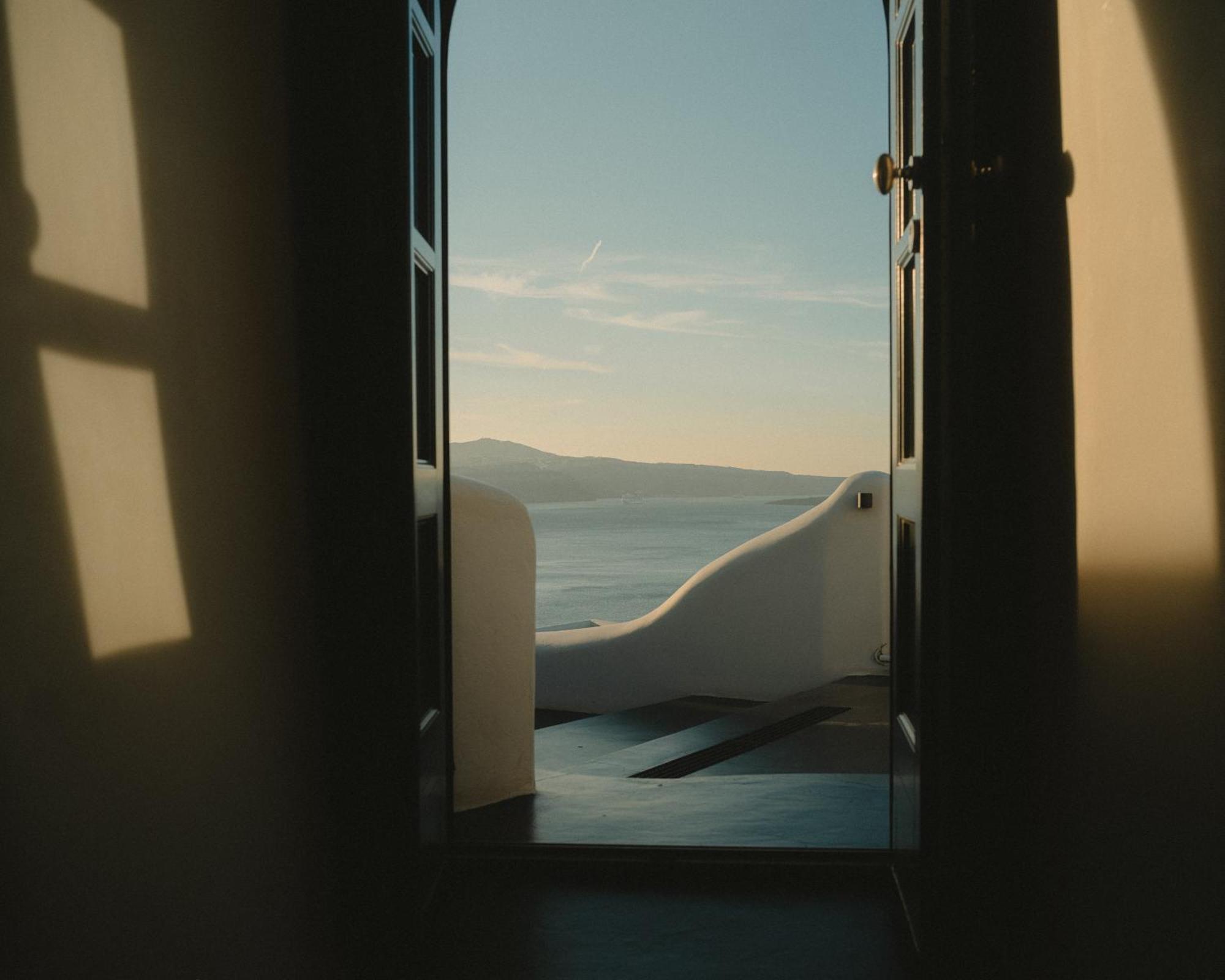 Abyss Oia (Santorini)