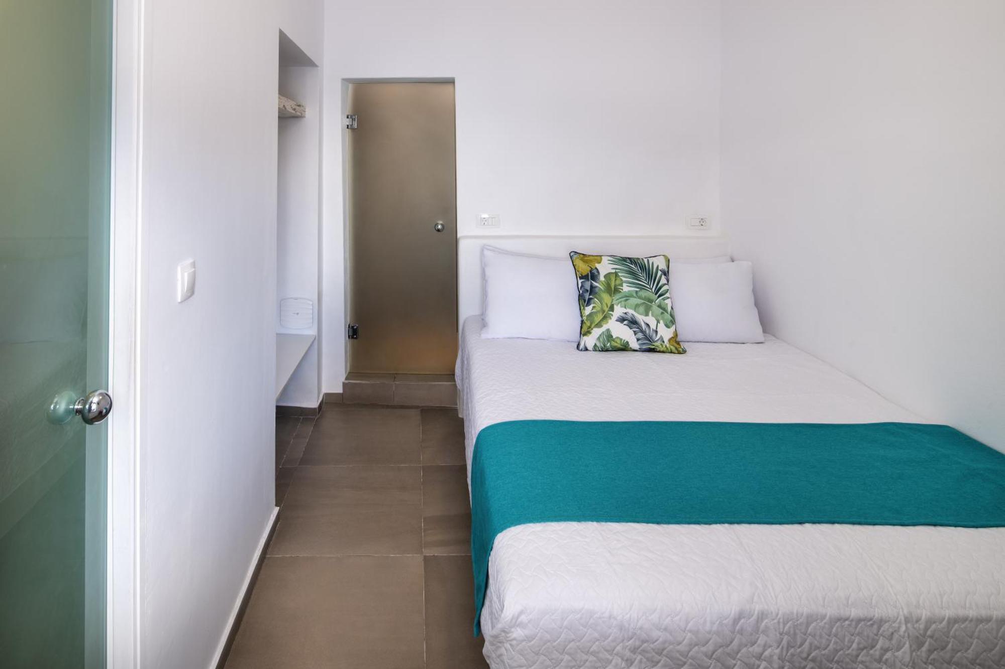 Bed & Breakfast Lava Stone