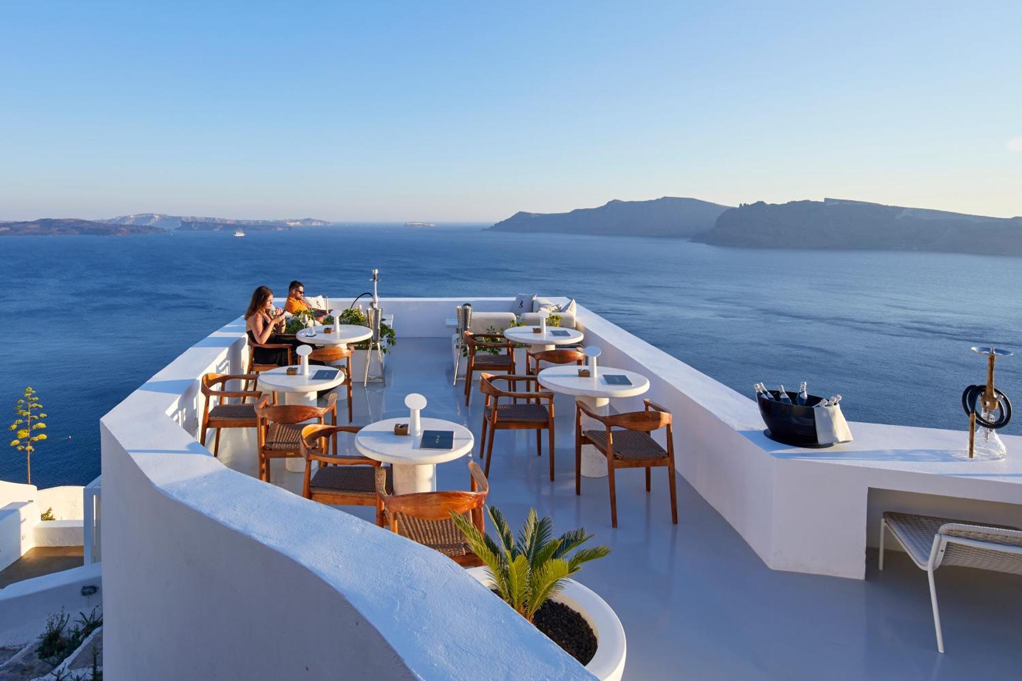 The Saint Hotel Oia (Santorini)