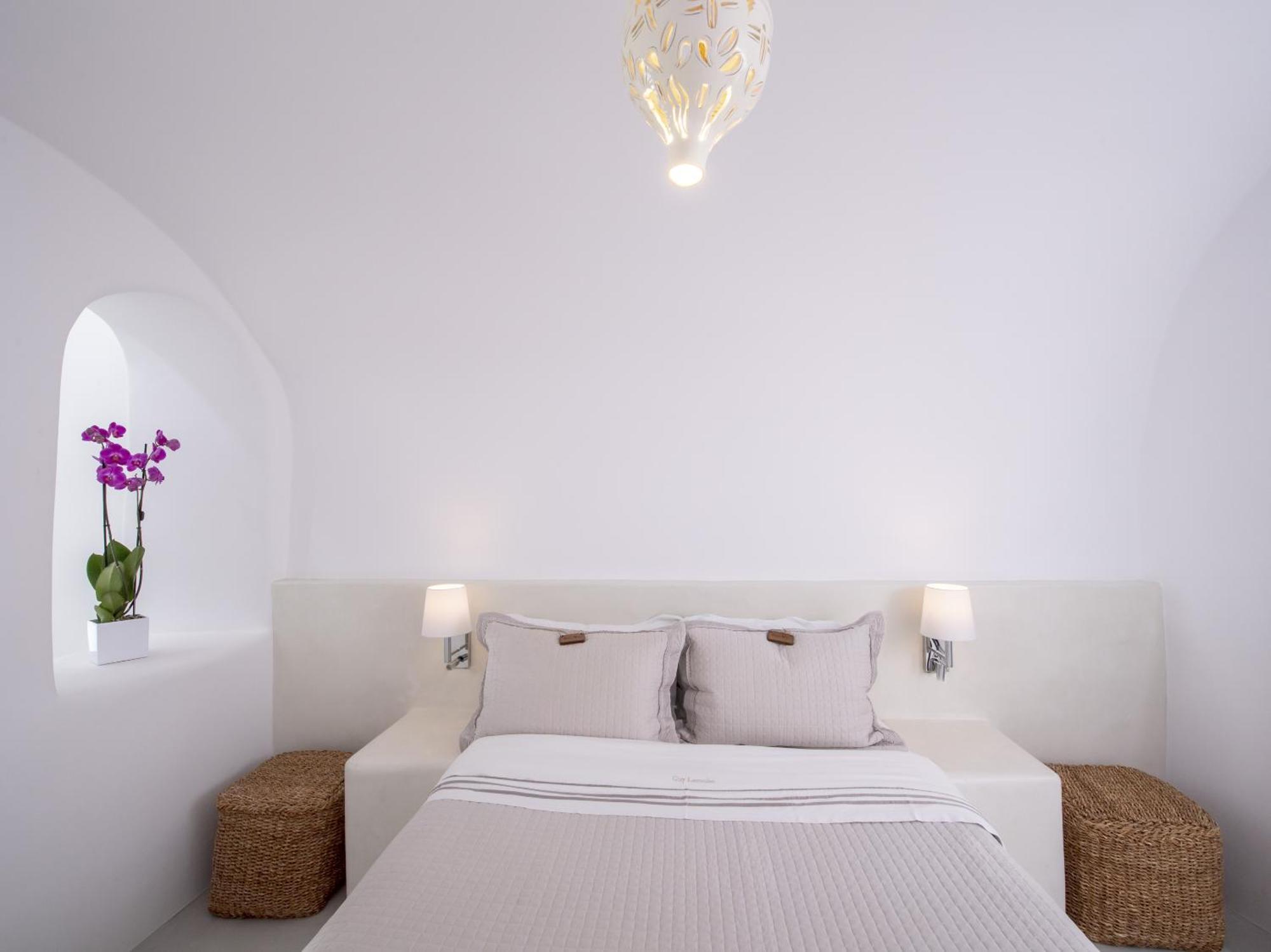 Anemi House & * Oia (Santorini)