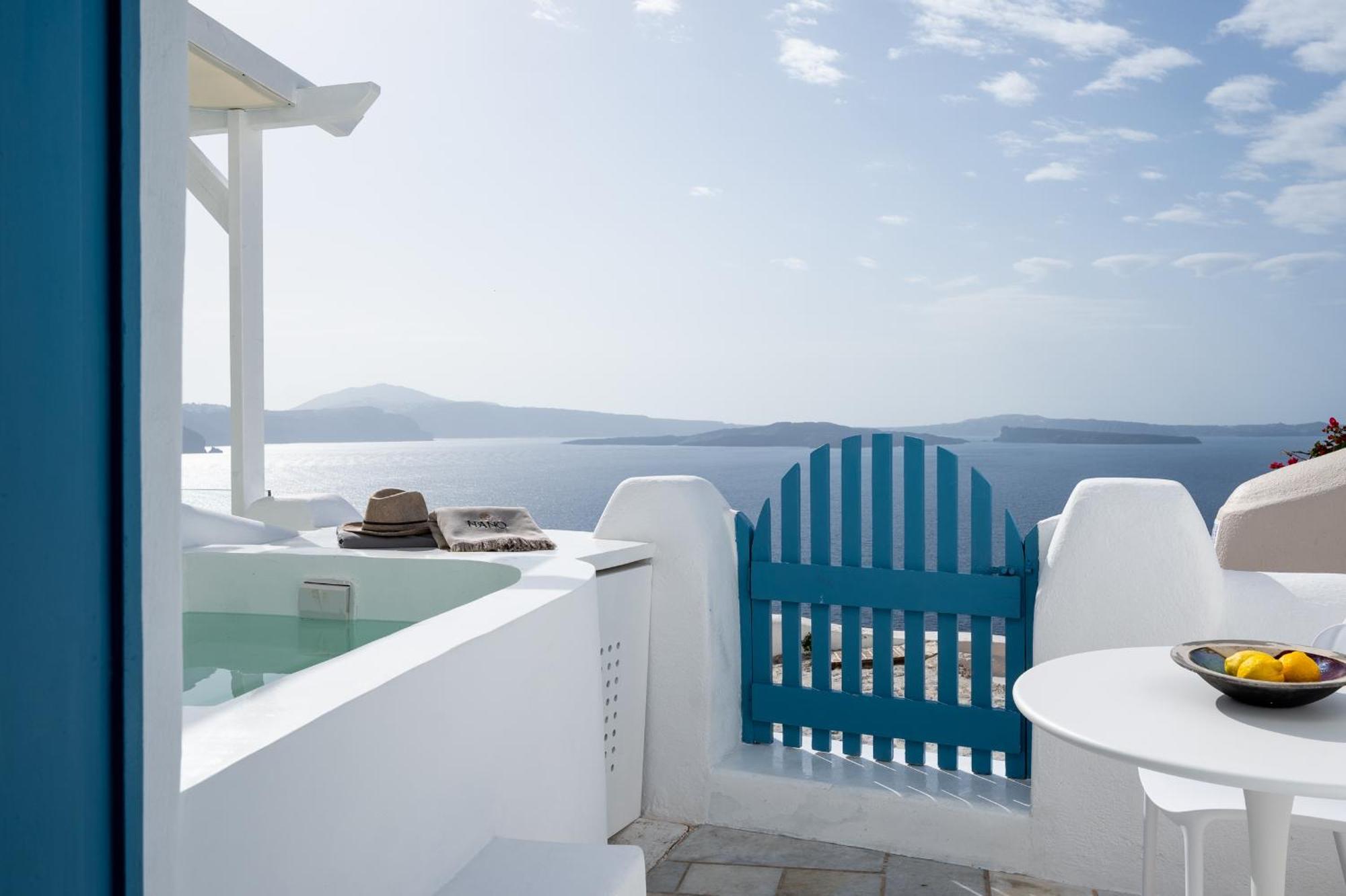 Nano * Oia (Santorini)