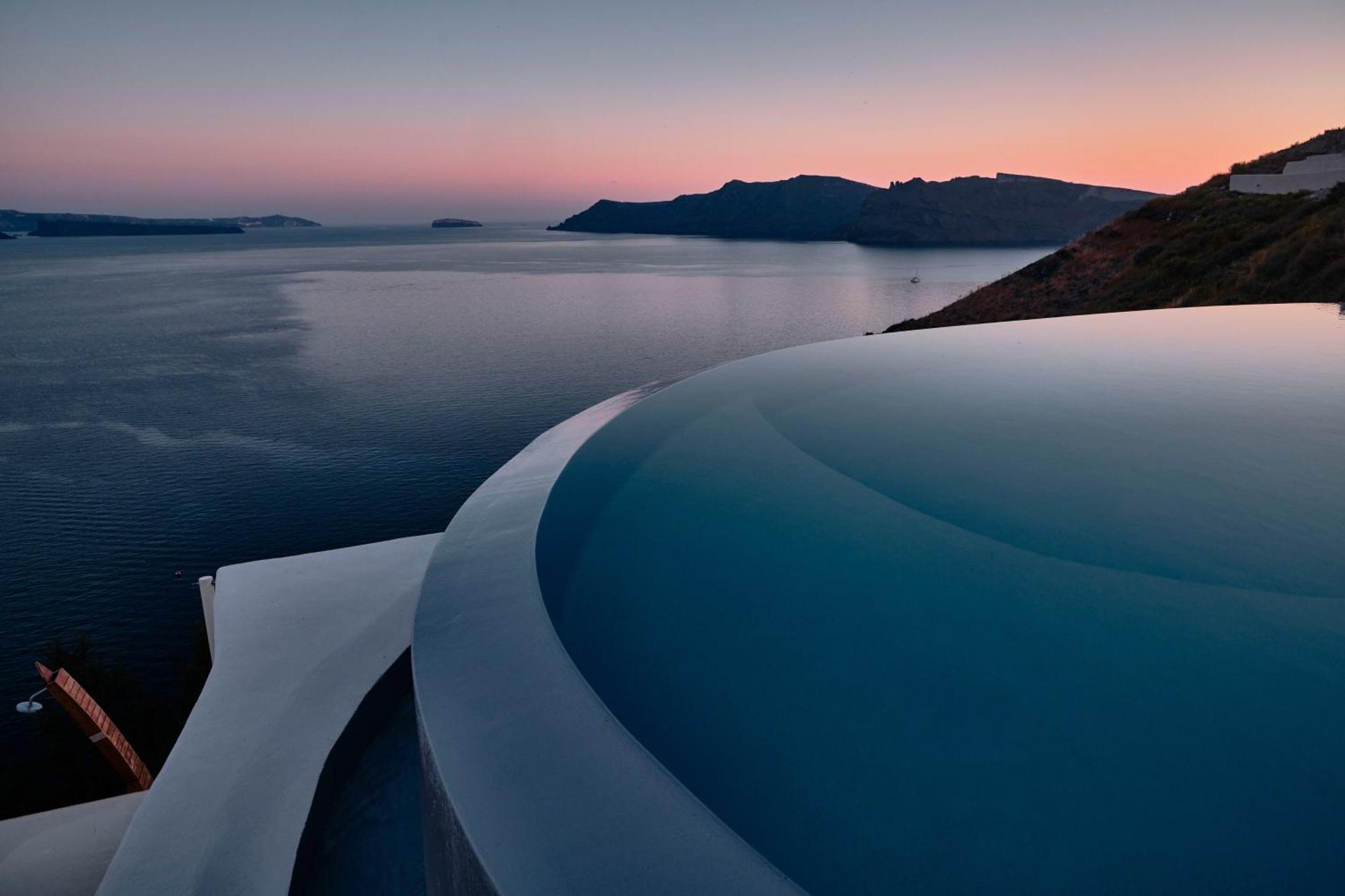 Mystique, A Luxury Collection Hotel, Santorini (adults Only) 5*