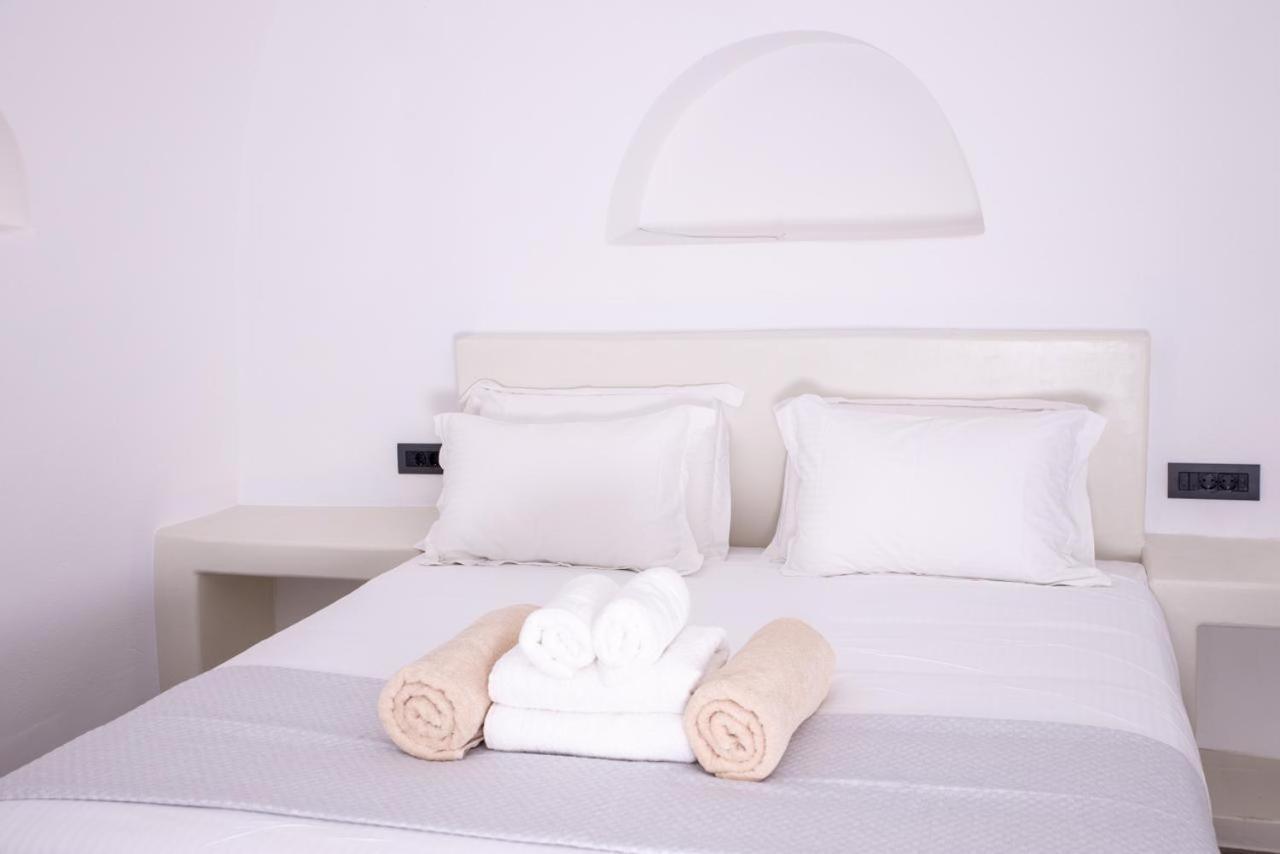 Aparthotel White Cave 3*