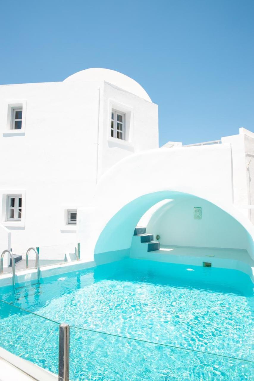White Cave Aparthotel 3*