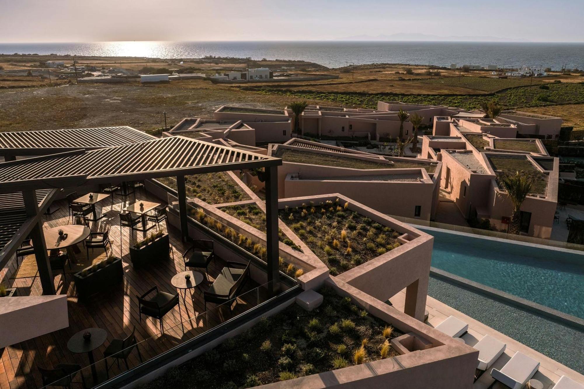 Domes Novos Santorini, Autograph Collection Hotel