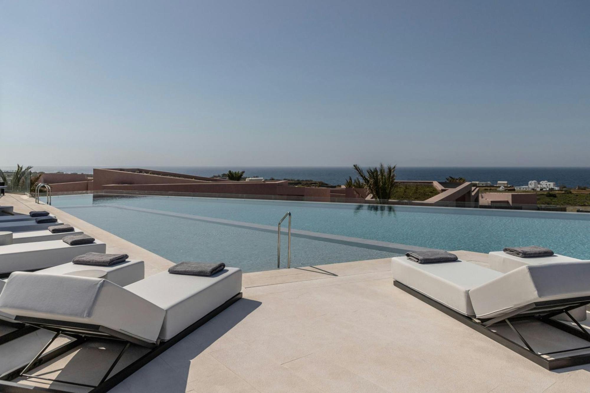 Hotel Domes Novos Santorini, Autograph Collection 5*