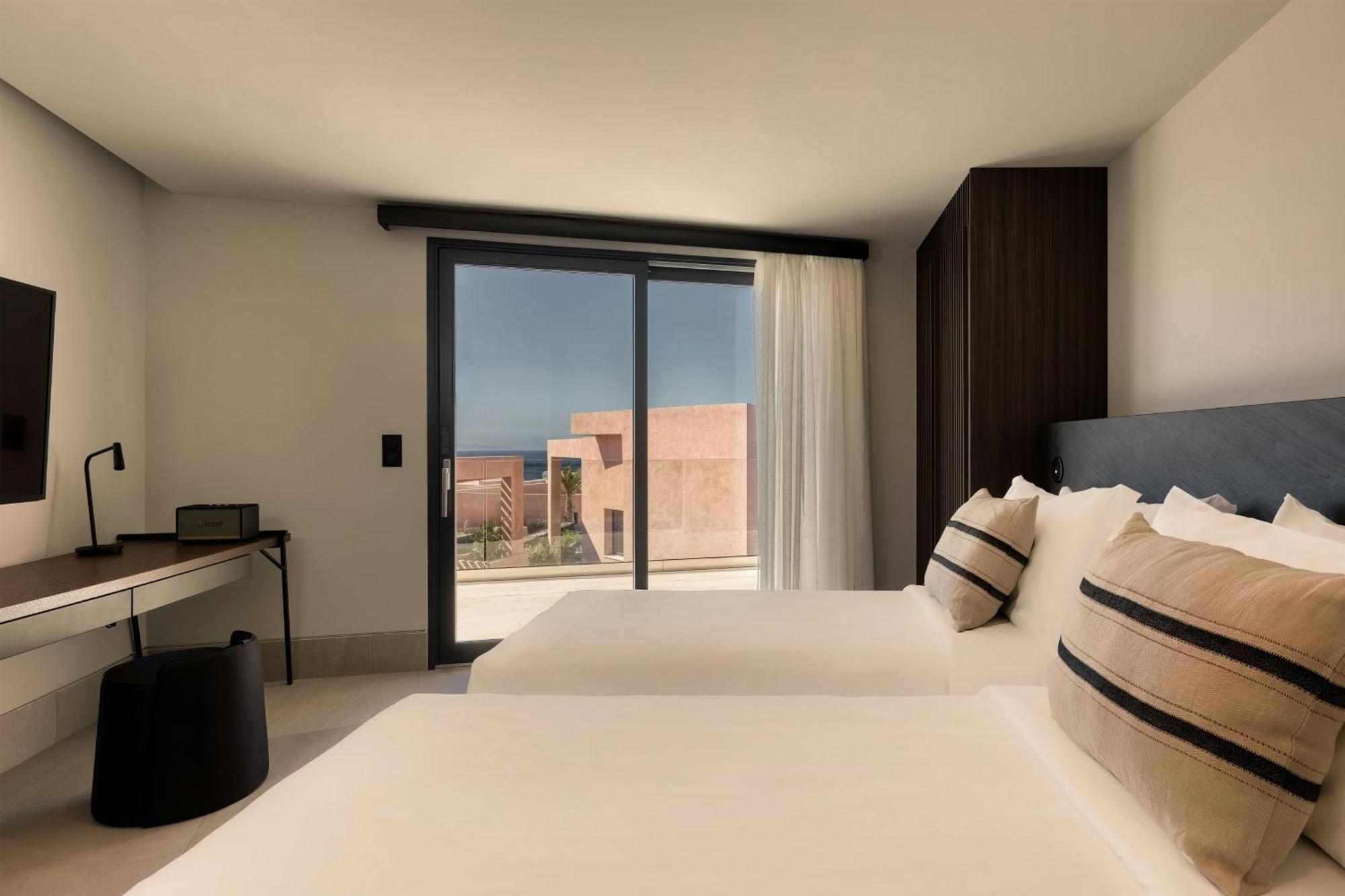 Hotel Domes Novos Santorini, Autograph Collection 5*