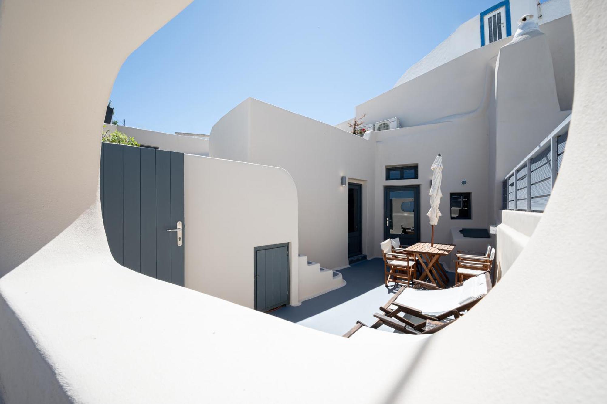 Lotza * Oia (Santorini)