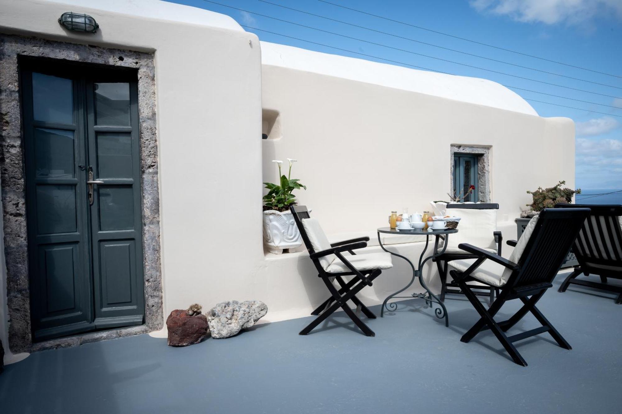 Lotza Oia (Santorini)