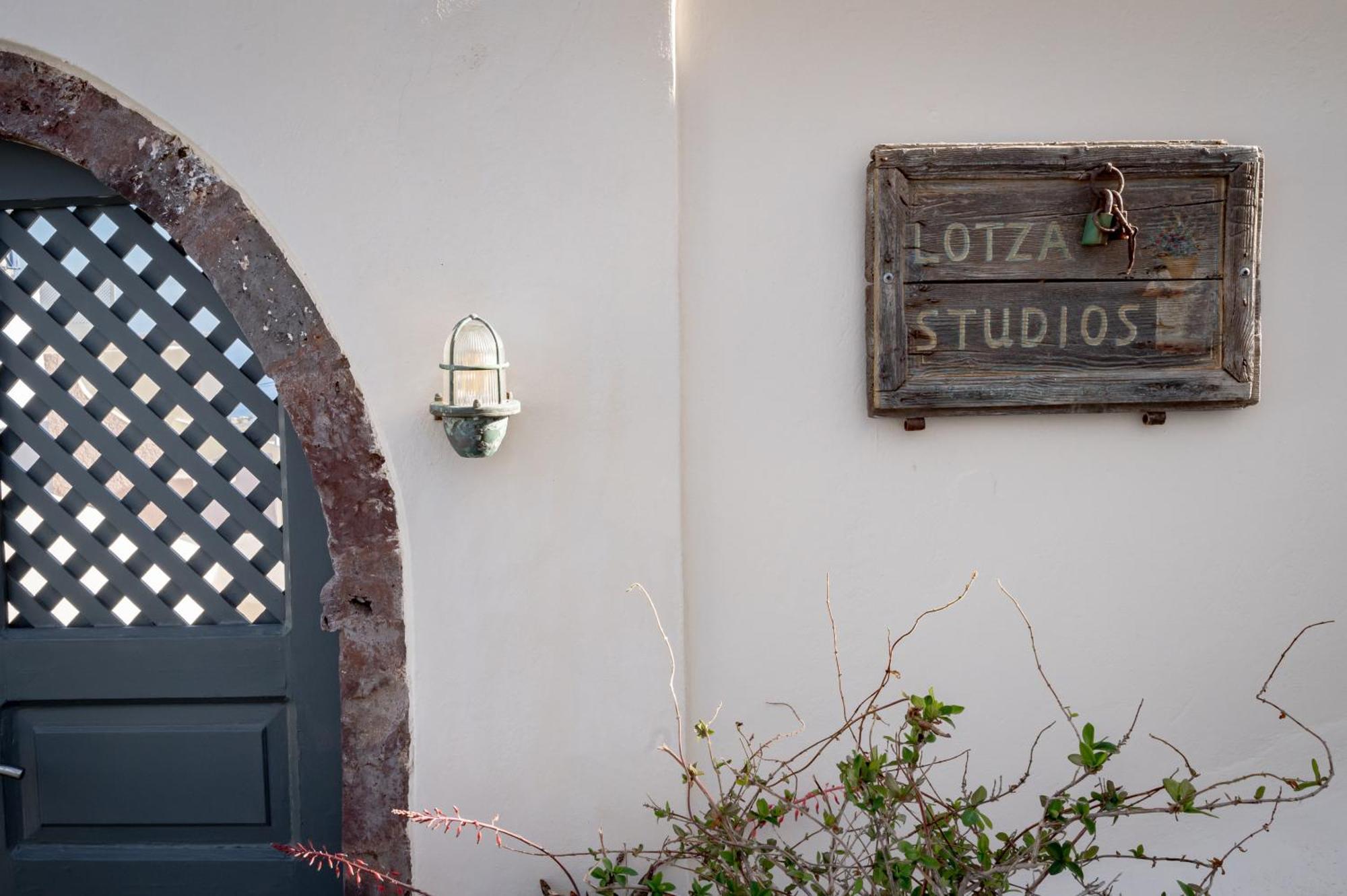 Lotza Apartment Oia (Santorini)