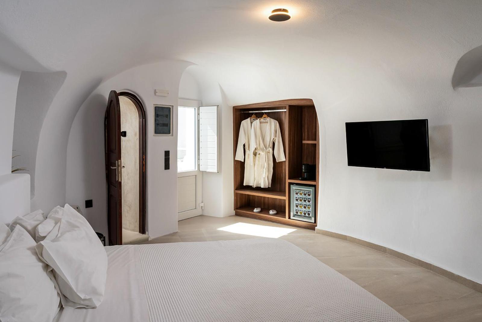 Enalion Guest house Oia (Santorini)