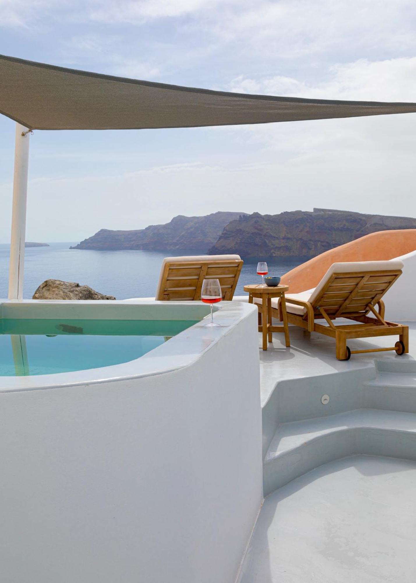 Villa Little Rock - *
