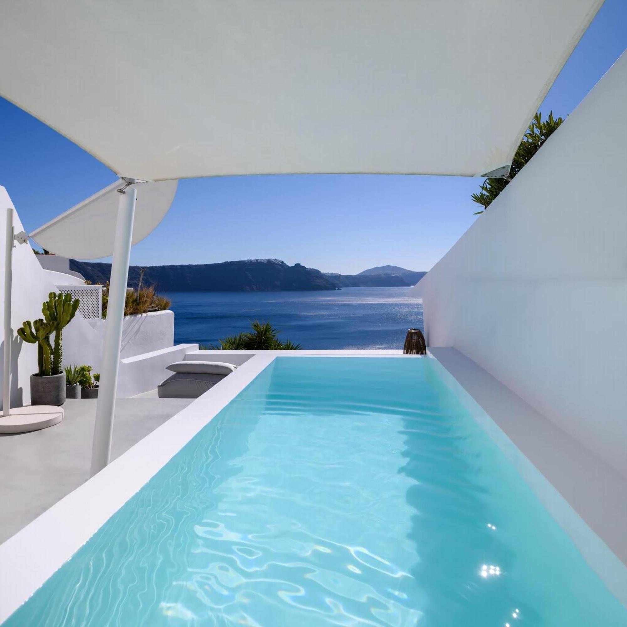 Lcv Oia Lathouri Cave Villa With Heated Plunge Pool * Oia (Santorini)