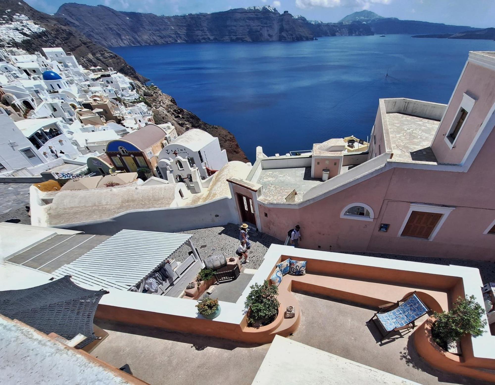 Oasis With Caldera View Oia