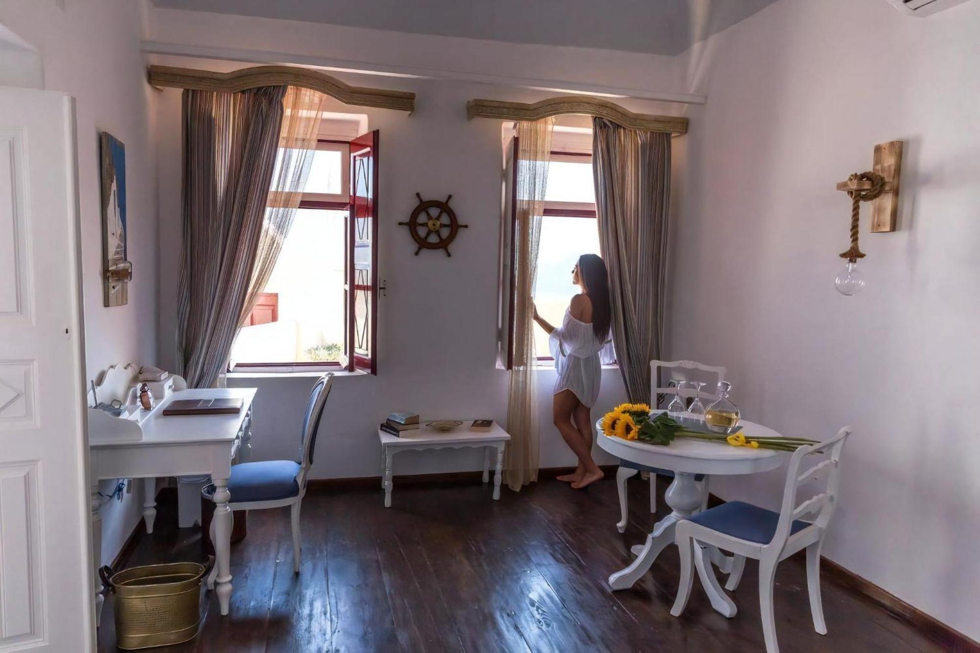 Beautiful Spectacular Sea Views Sunset Caldera Views Aegean Serenity Oia