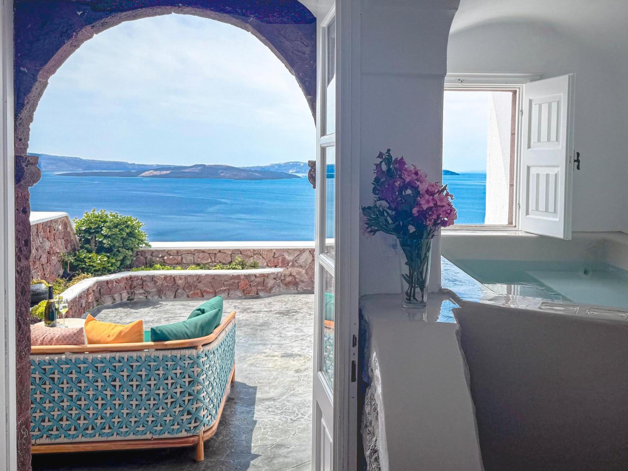 White Pearl Oia