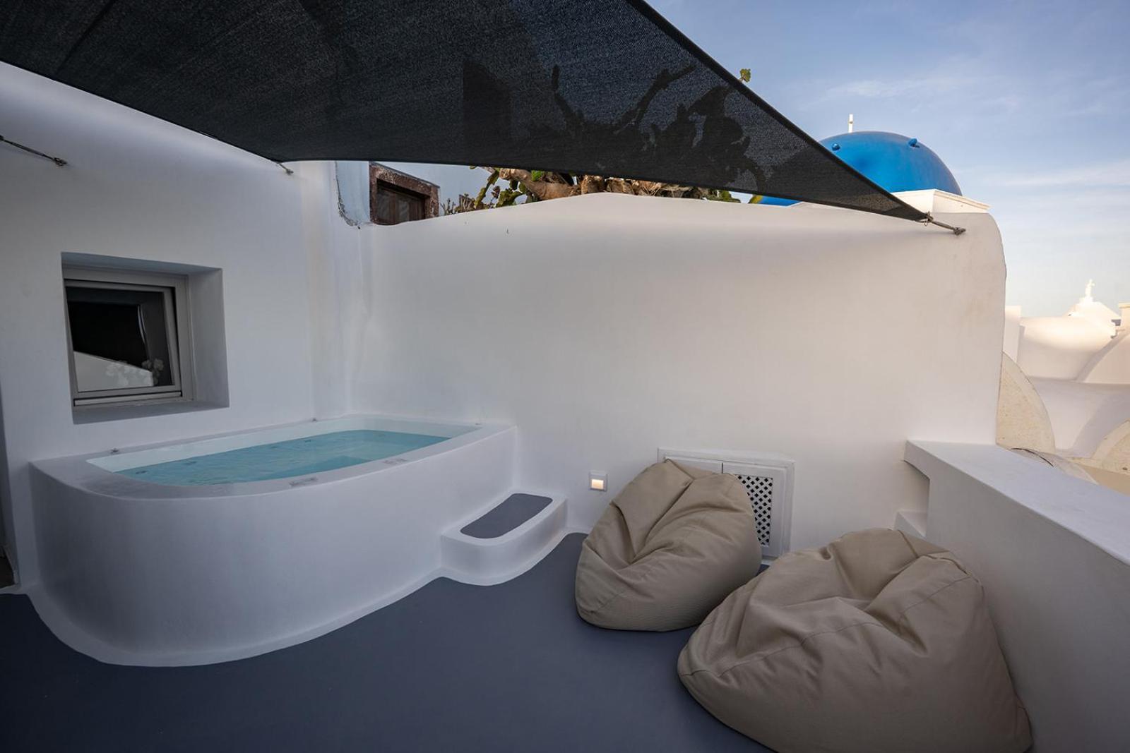 Three Domes - An Iconic Collection Apartment Oia (Santorini)
