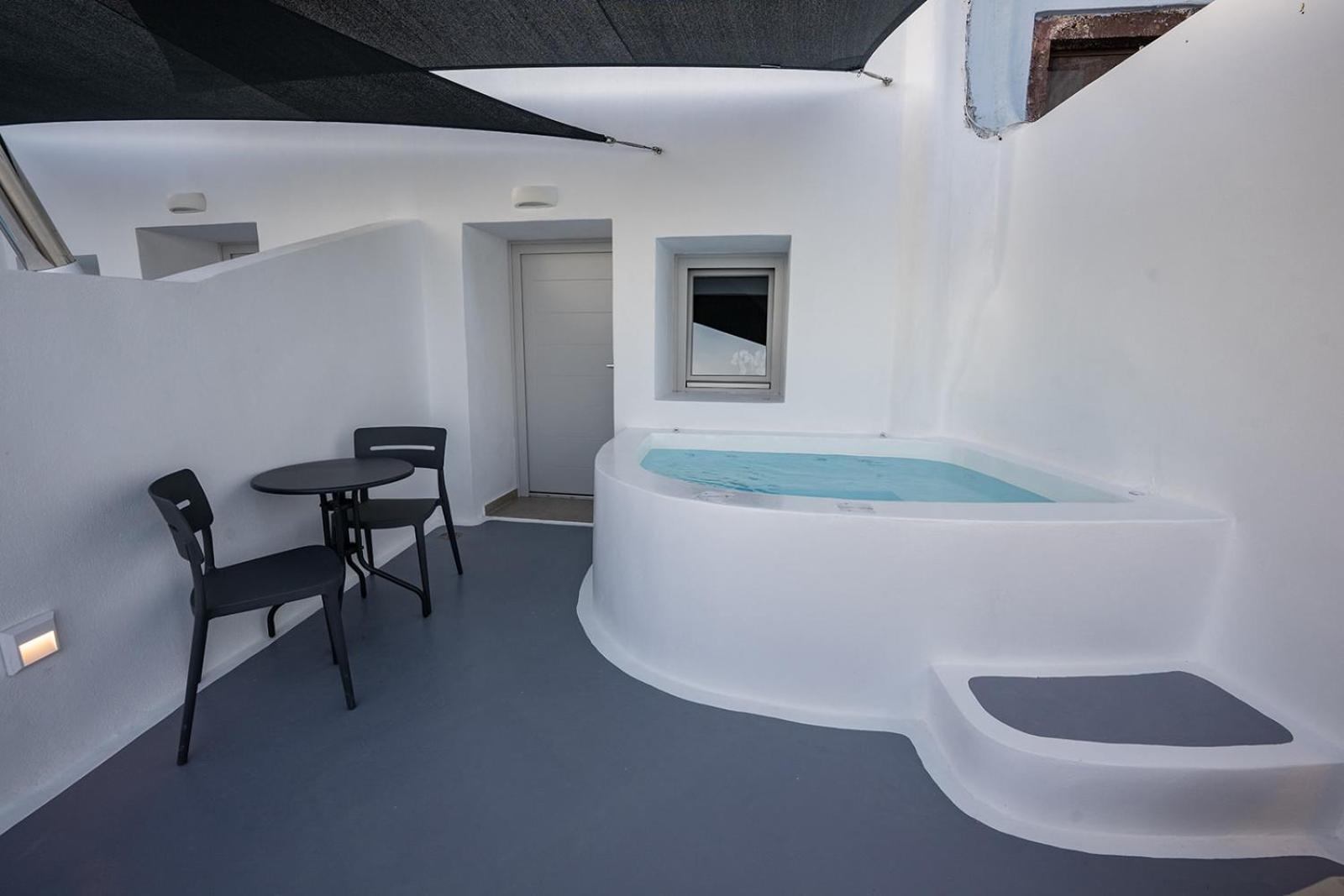 Apartment Three Domes - An Iconic Collection