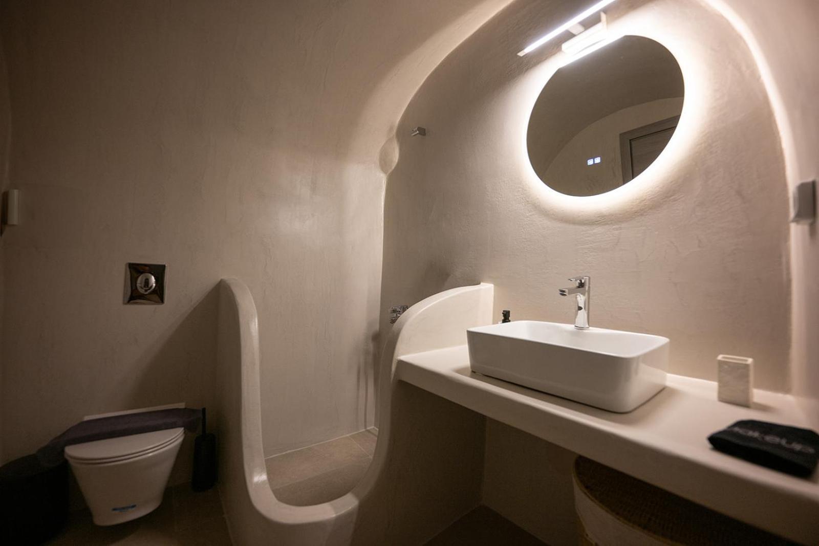 Three Domes - An Iconic Collection Apartment *